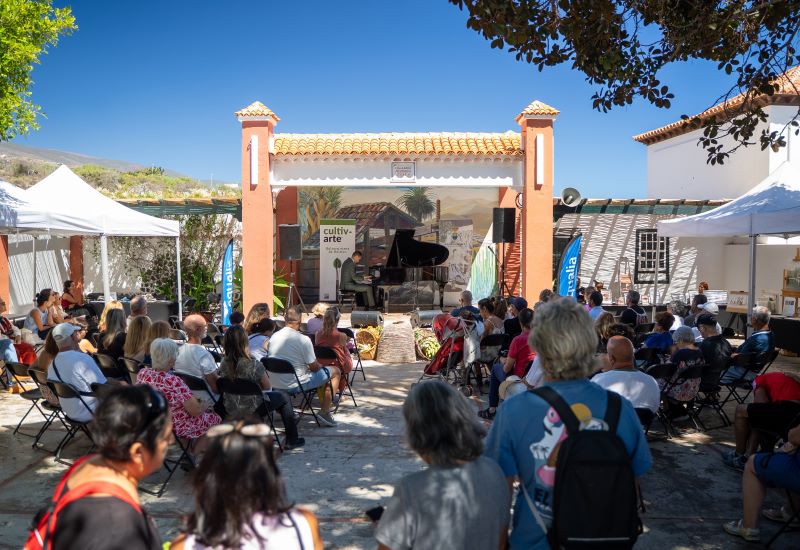 El pianista Rafael Montalvo interpreta un repertori acuradament seleccionat en un entorn a l&rsquo;aire lliure.