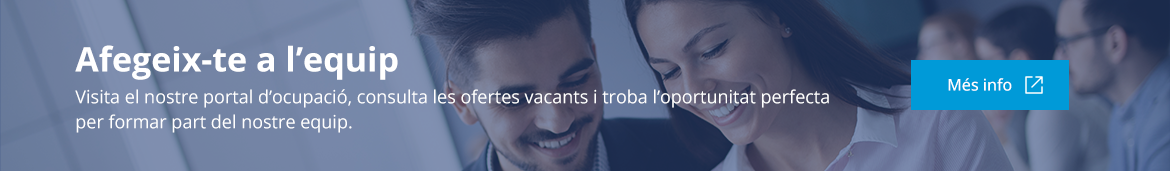 Noi i noia somrient a l