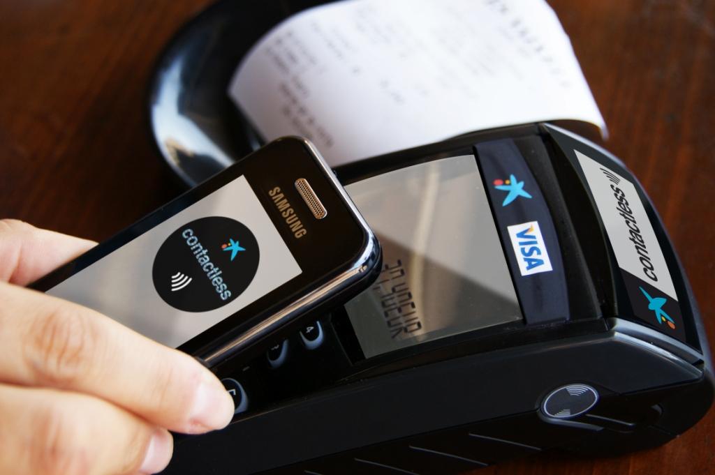 la Caixa refuerza su liderazgo  en banca móvil y alcanza los 2,5 millones de clientes