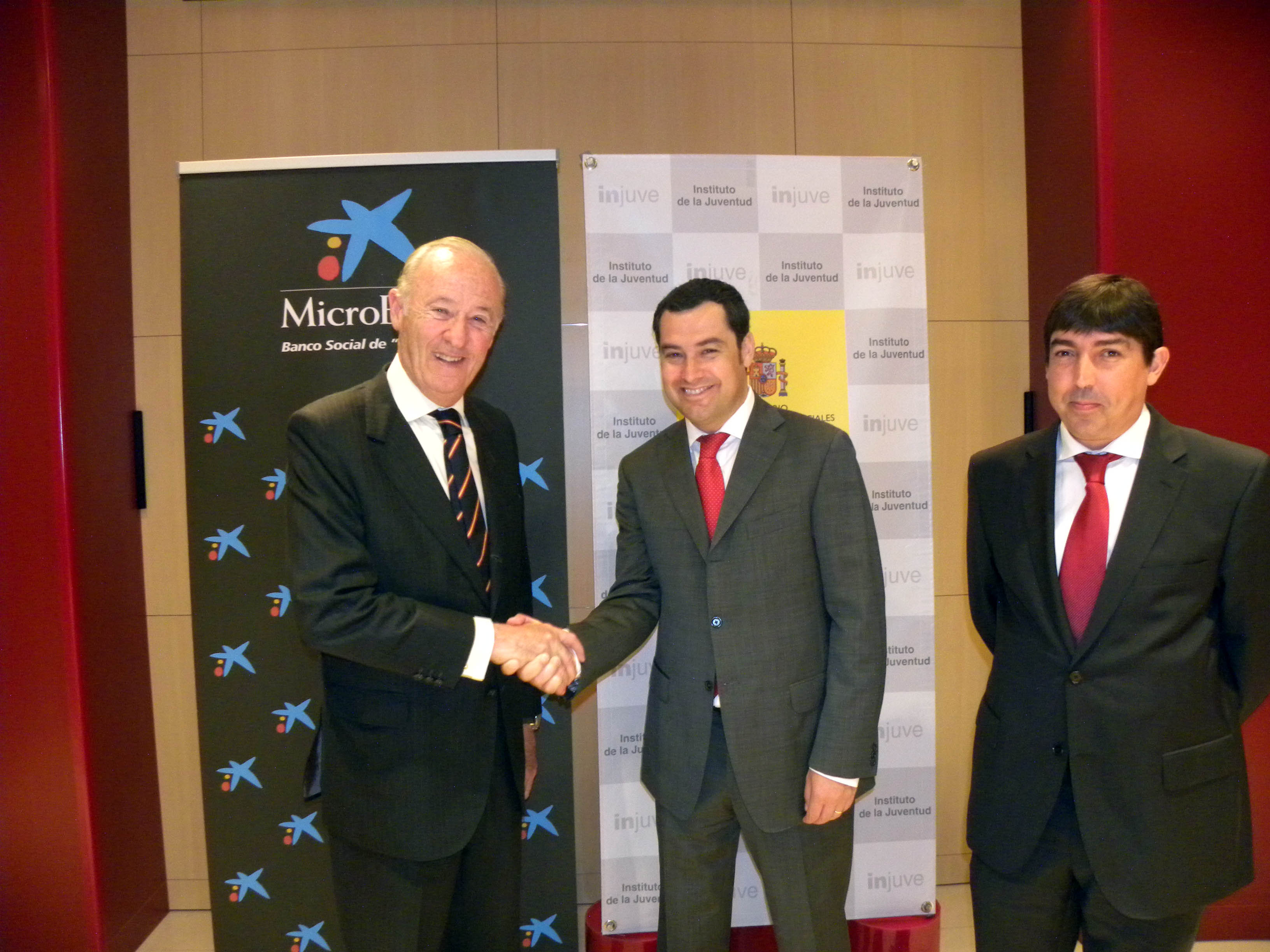 MicroBank i l'Injuve renoven el seu acord per facilitar el finançament a joves emprenedors