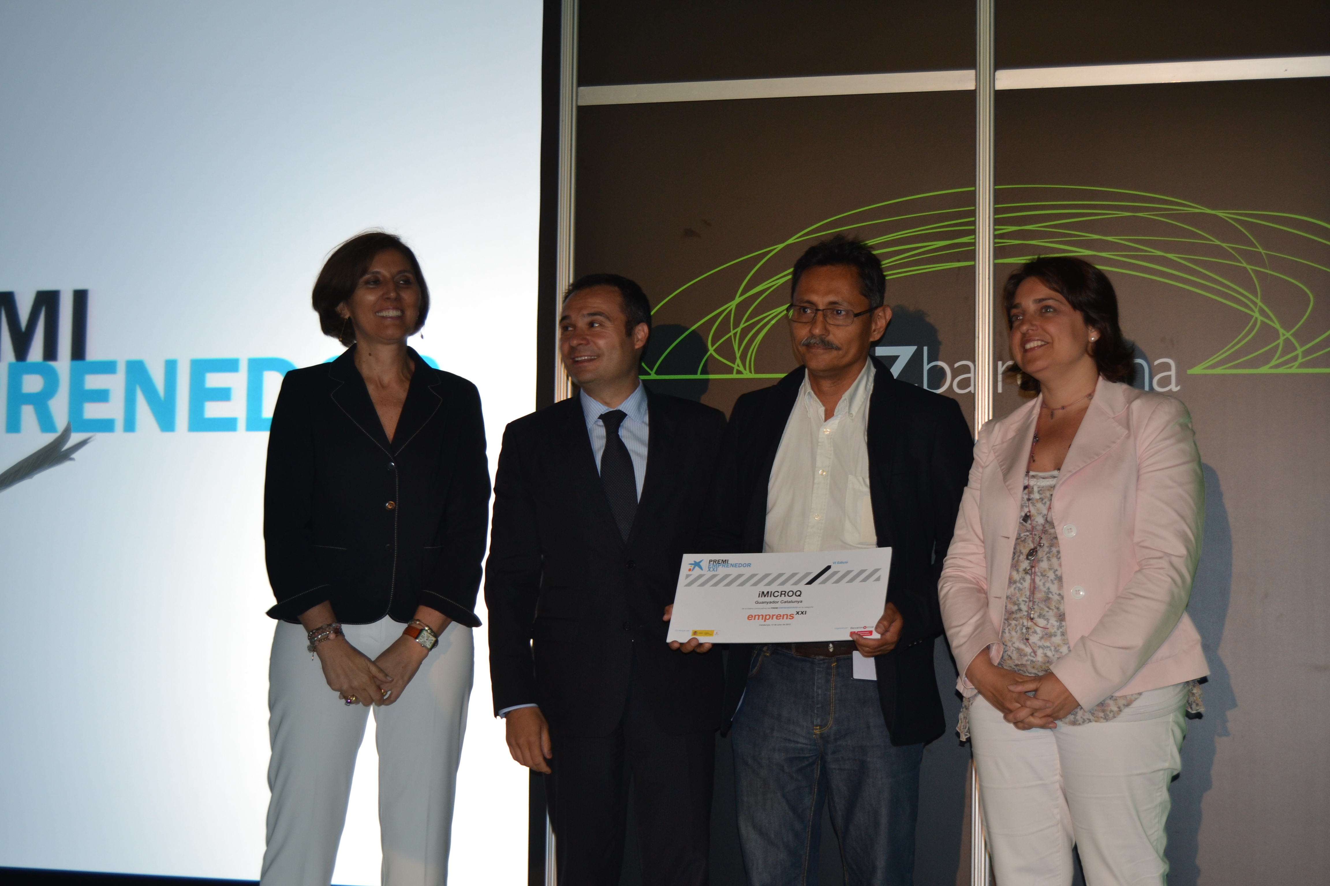 la Caixa galardona con el Premio EmprendedorXXI de Cataluña  a iMicroQ