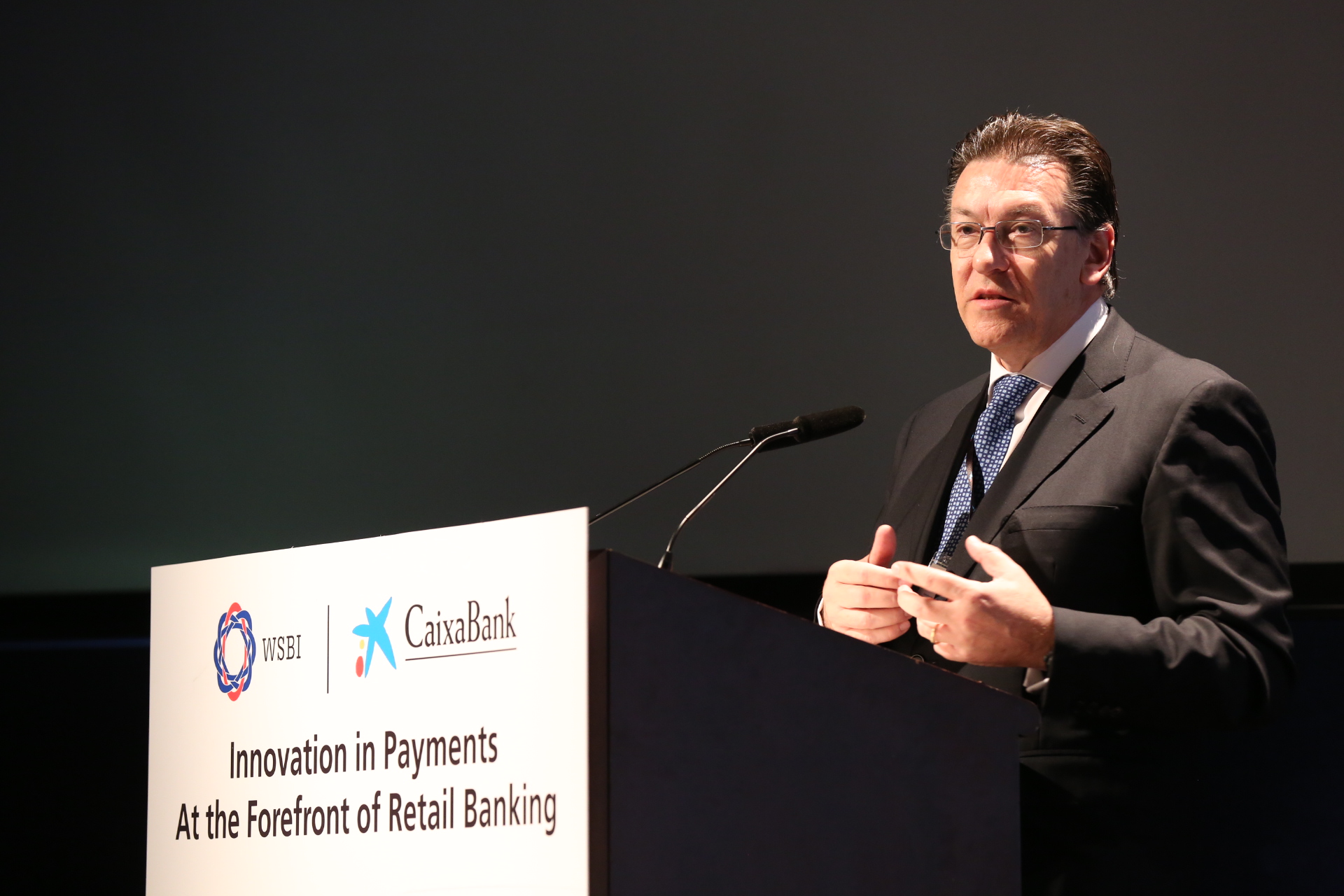 CaixaBank y WSBI reúnen en Barcelona a más de 100 bancos de 50 países para analizar el futuro de los medios de pago