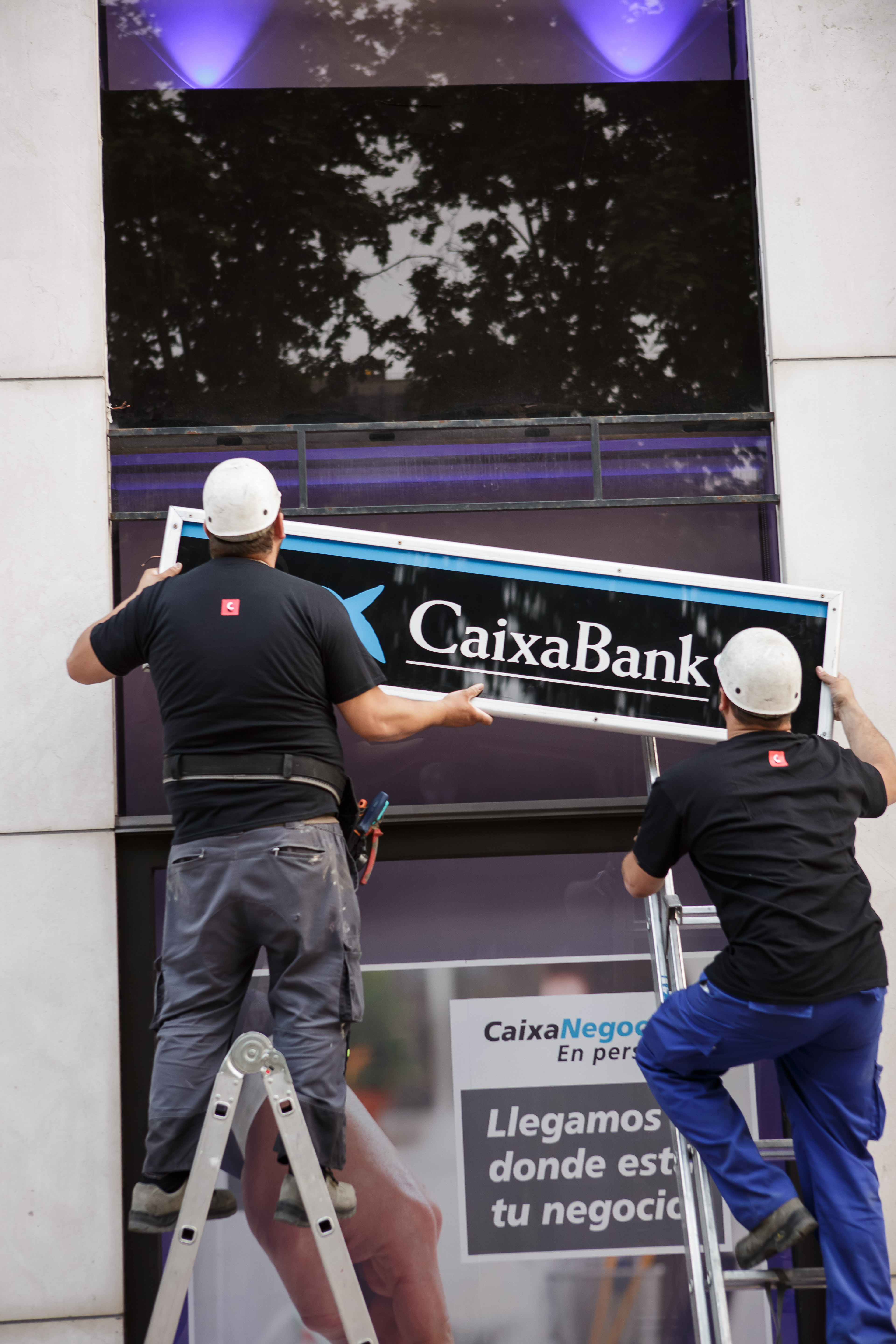 Caixabank(ia) I, fusión o absorción? Quién mandará?