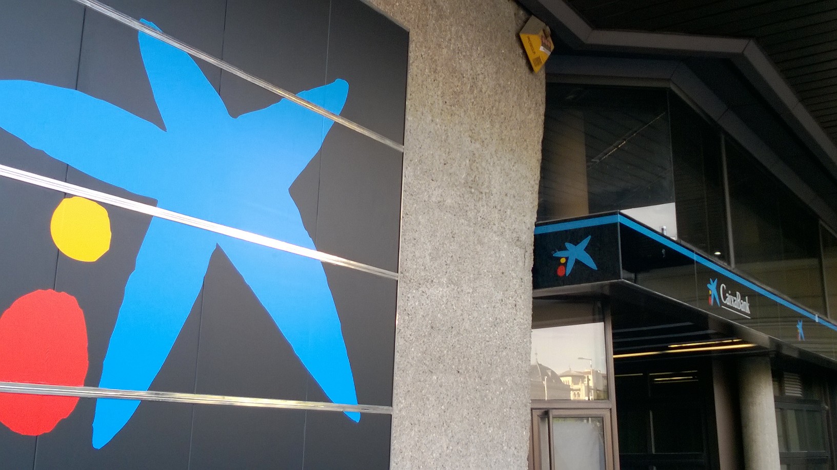 CaixaBank completa la integració tecnològica i operativa de Barclays Bank SAU