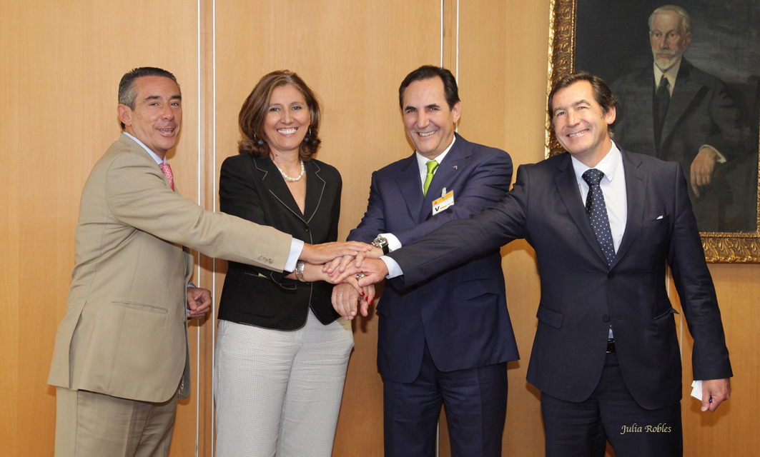 Las Sociedades de Garantía, CaixaBank y el Ministerio de Industria unen fuerzas para inyectar 662 millones de euros a pymes, autónomos y emprendedores españoles