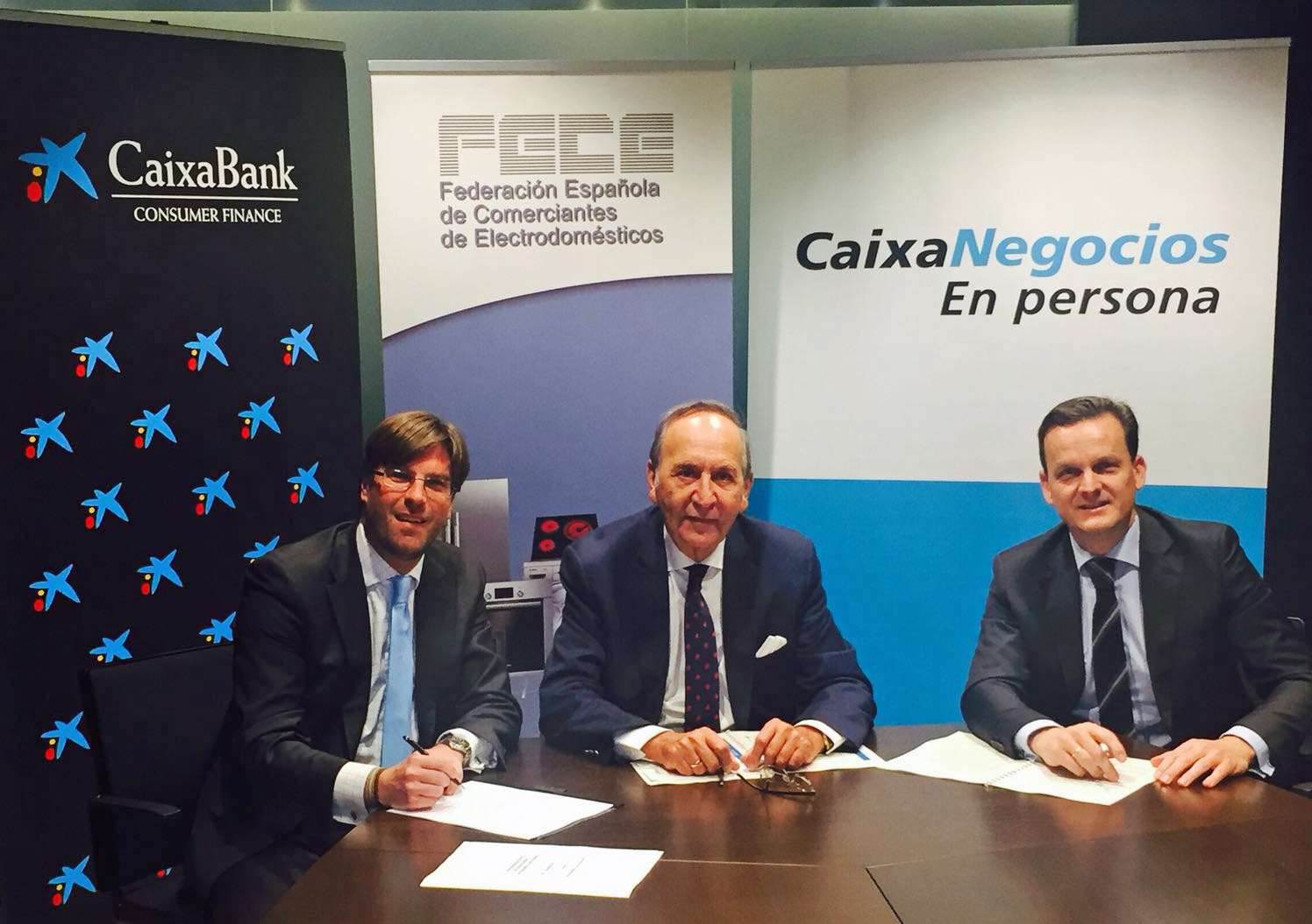 CaixaBank firma un convenio con la Federación Española de Comerciantes de Electrodomésticos para promover la financiación entre sus más de 6.000 asociados