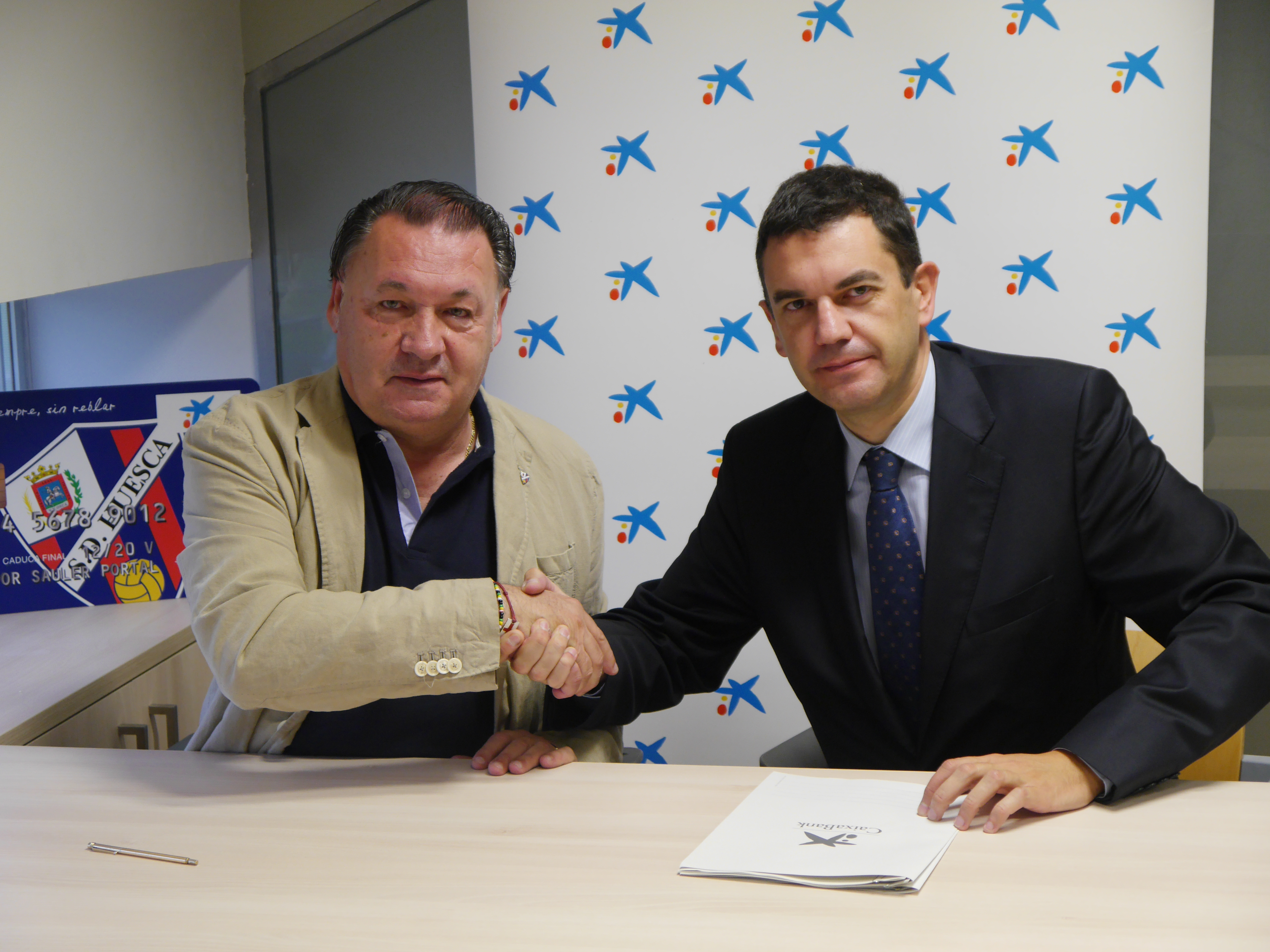 CaixaBank renueva como patrocinador oficial de la Sociedad Deportiva Huesca para la temporada 2016-17
