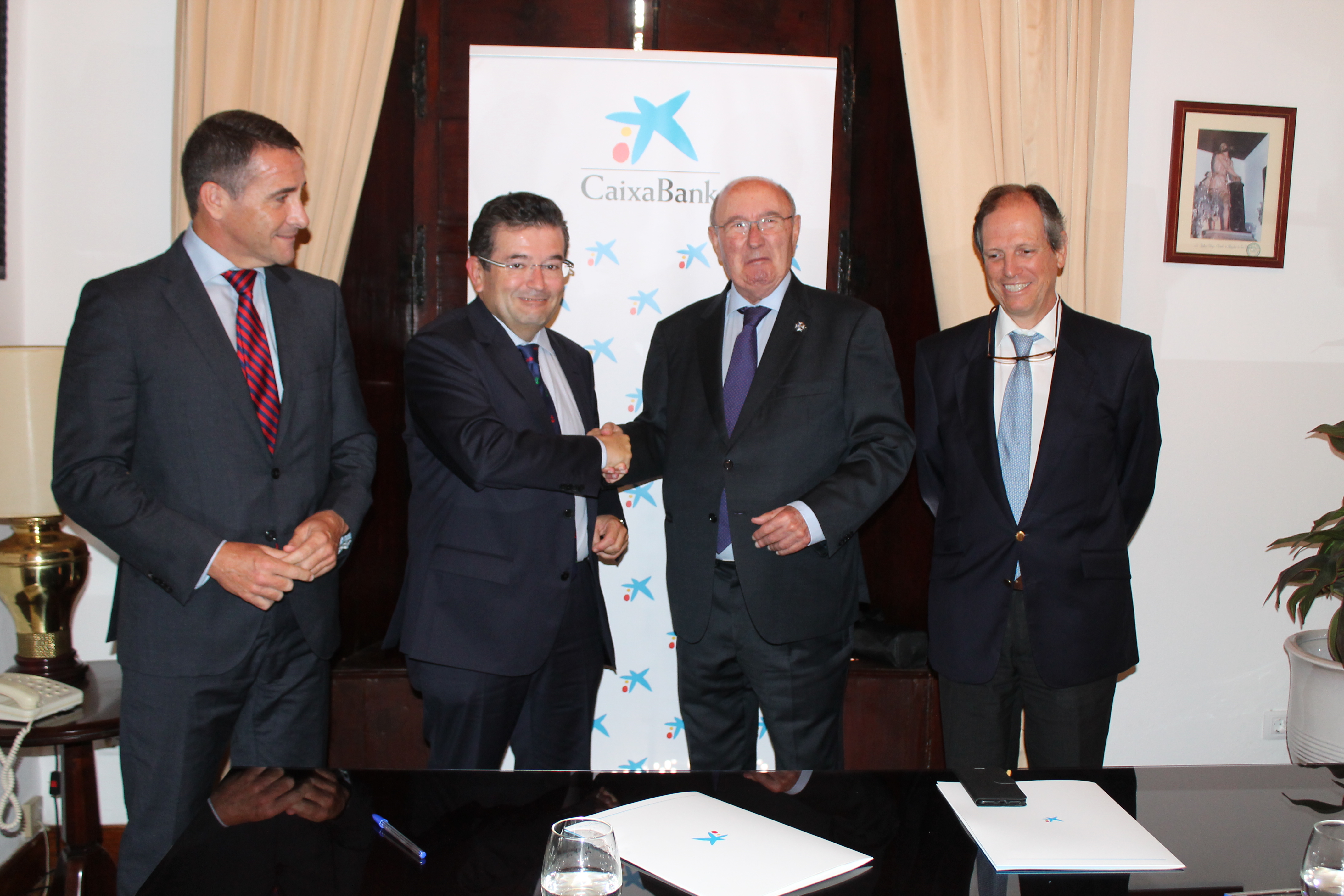 CaixaBank y el Ilustre Colegio Oficial de Abogados de Las Palmas firman un acuerdo de colaboración