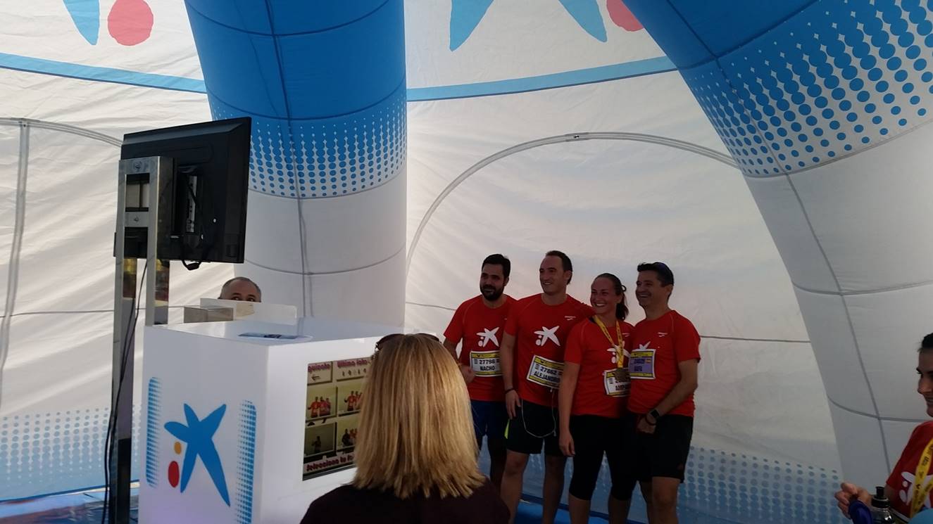 CaixaBank y La Verdad obsequiarán con una foto conmemorativa a todos los corredores que finalicen la San Silvestre de Murcia