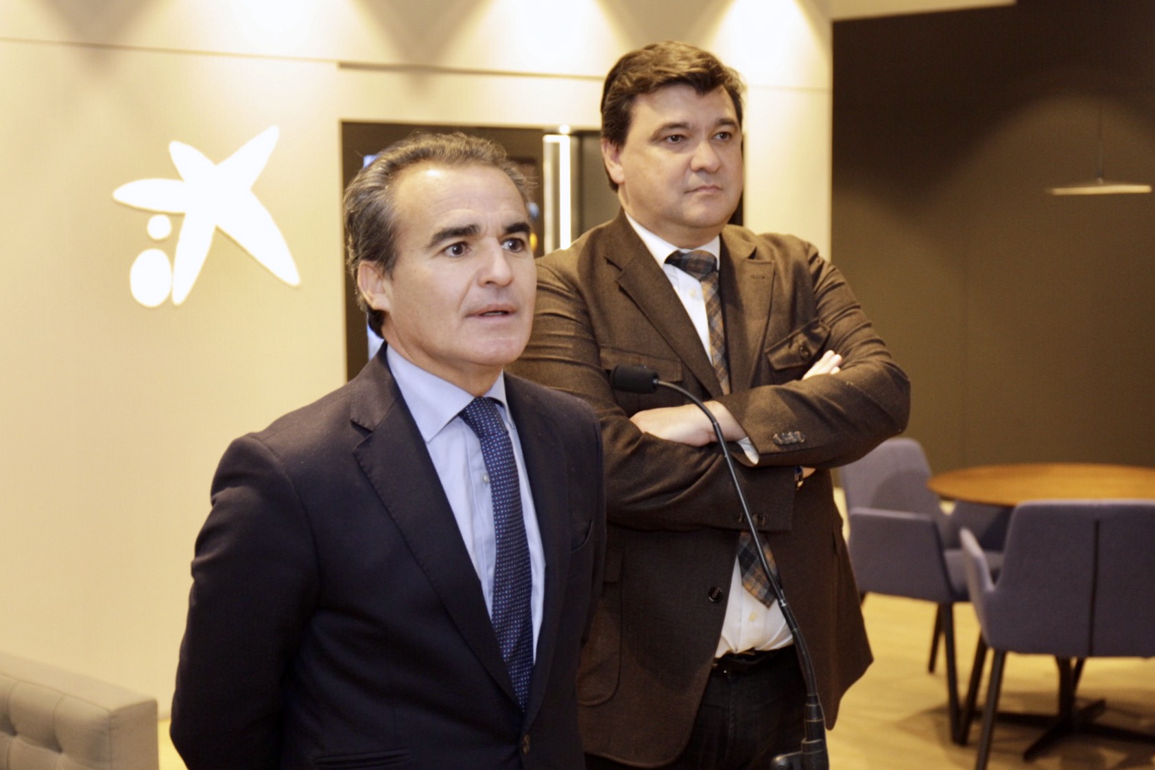 CaixaBank estrena en Huelva un nuevo concepto de oficina orientado a fomentar la proximidad con sus clientes