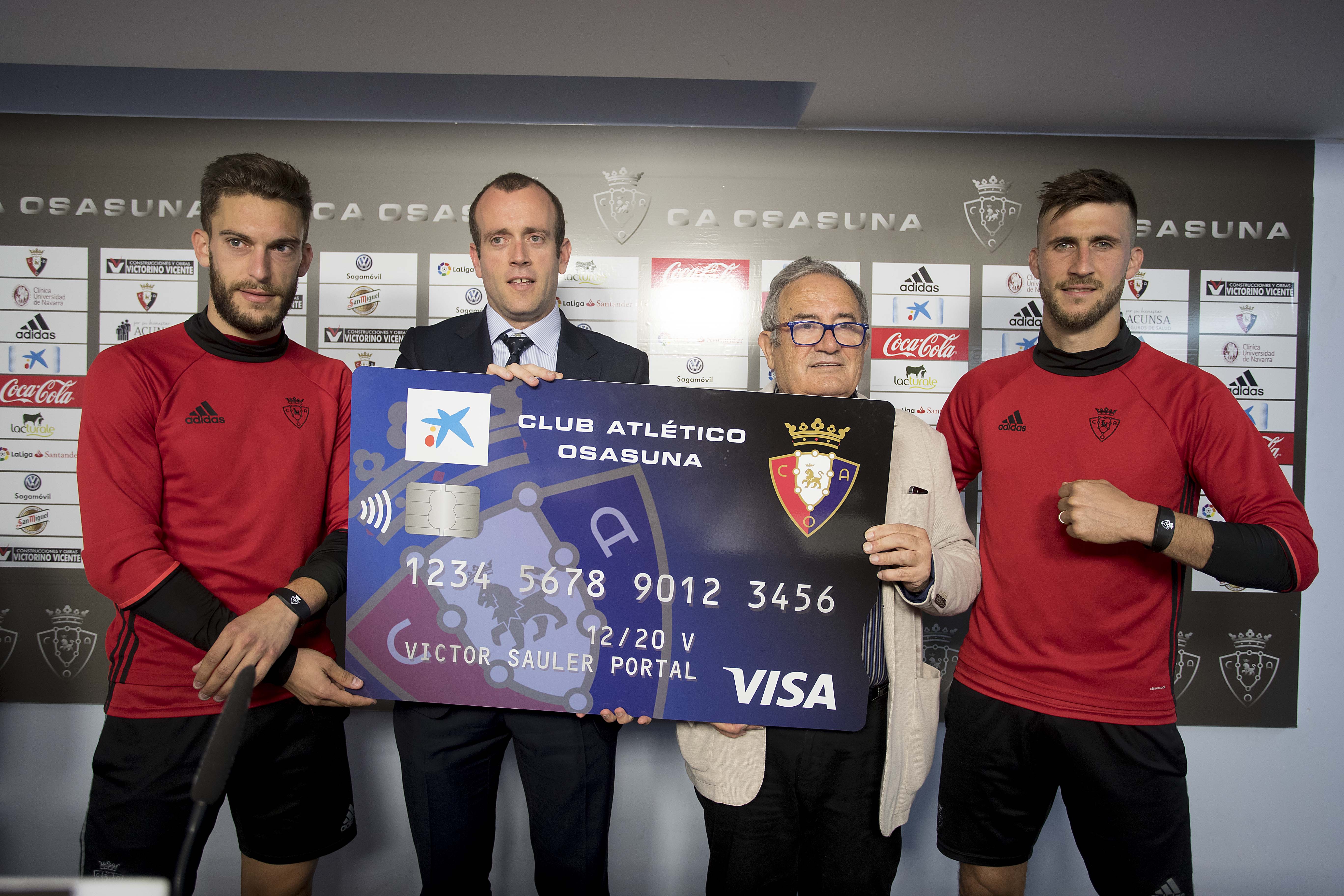 Presentació de la nova targeta Visa Club Atlético Osasuna.