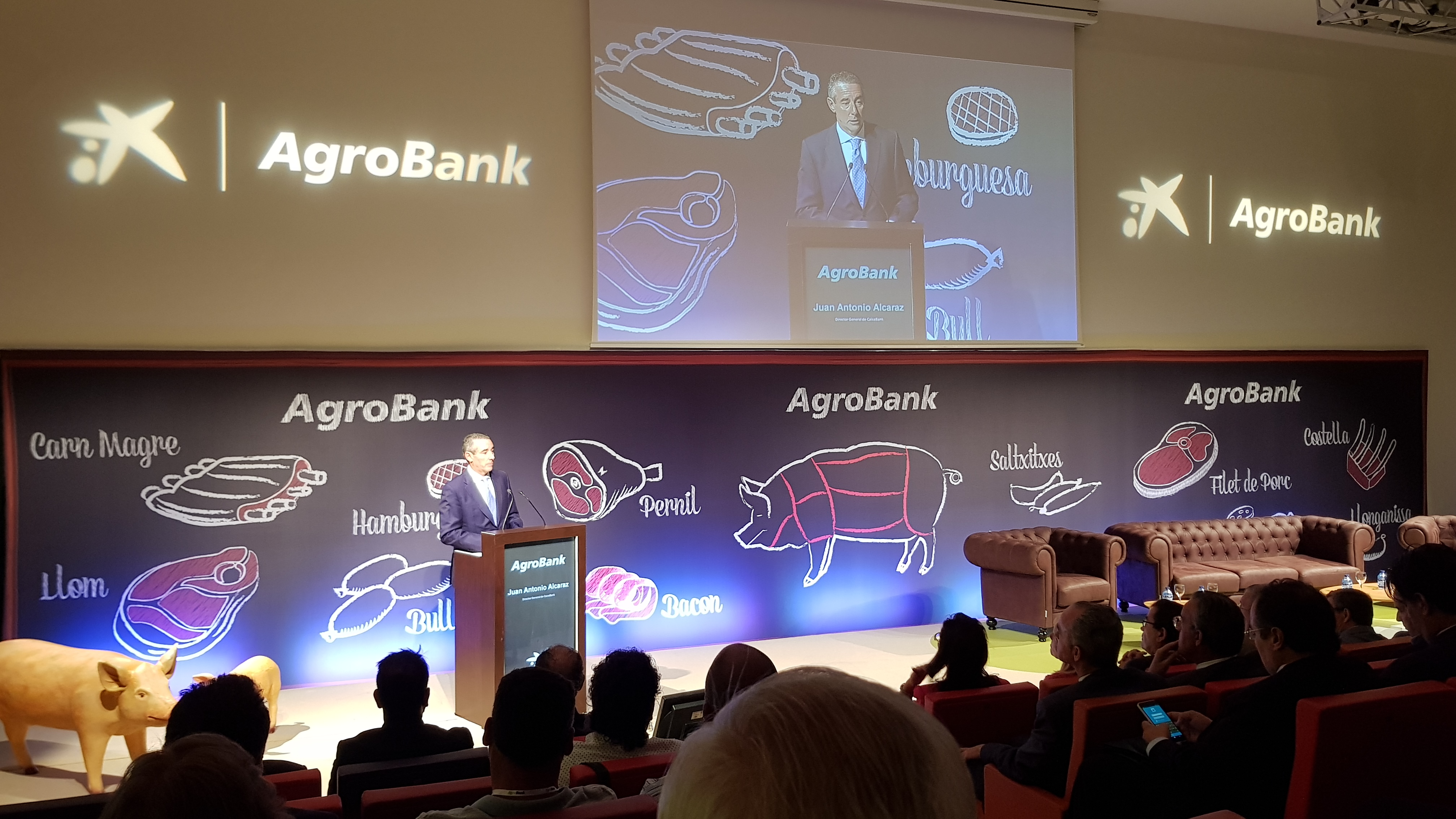 El director general de CaixaBank, Juan Antonio Alcaraz, durante las Jornada AgroBank “Horizonte 2020” en Lleida