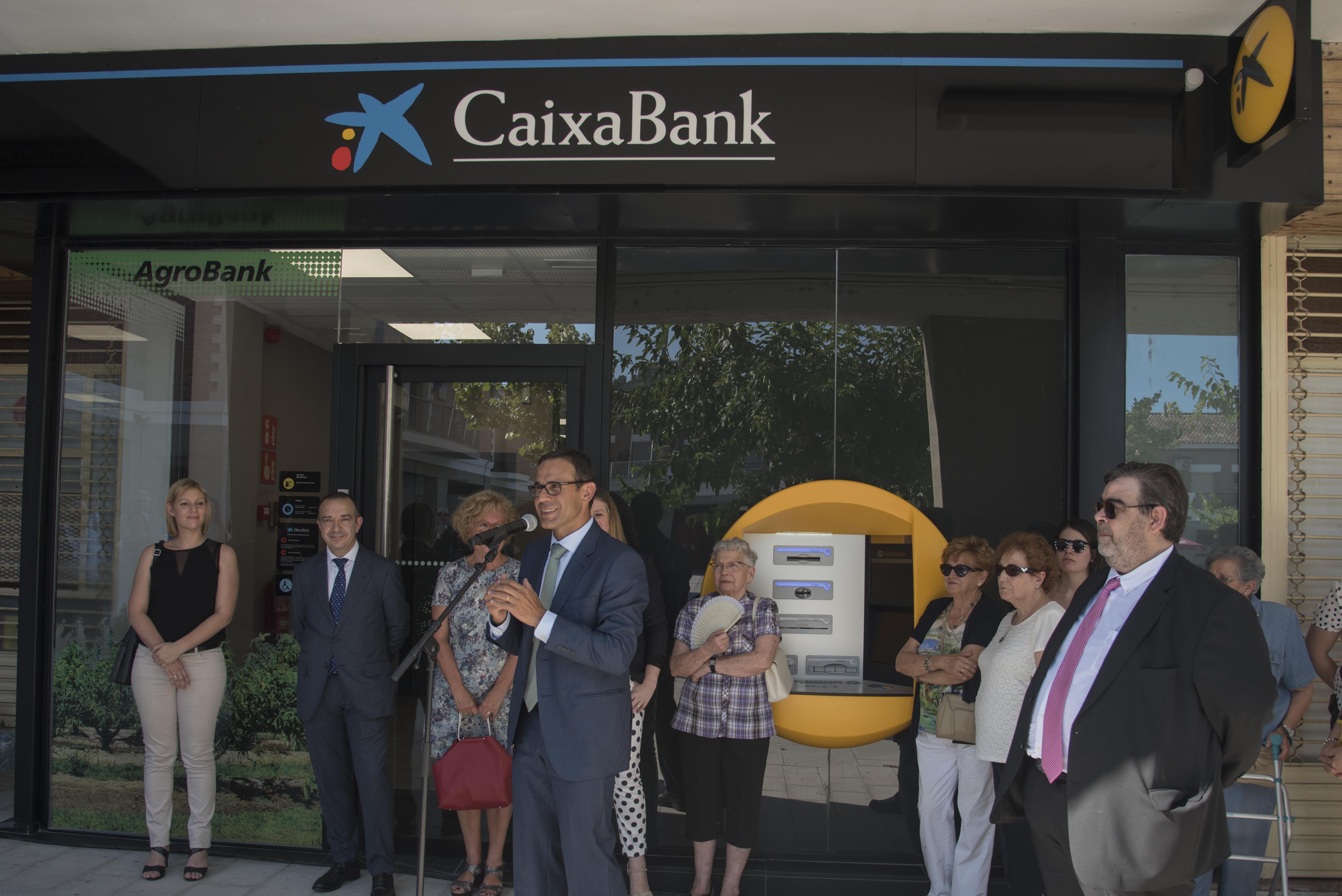 Inauguración de la nueva oficina AgroBank en Mequinenza
