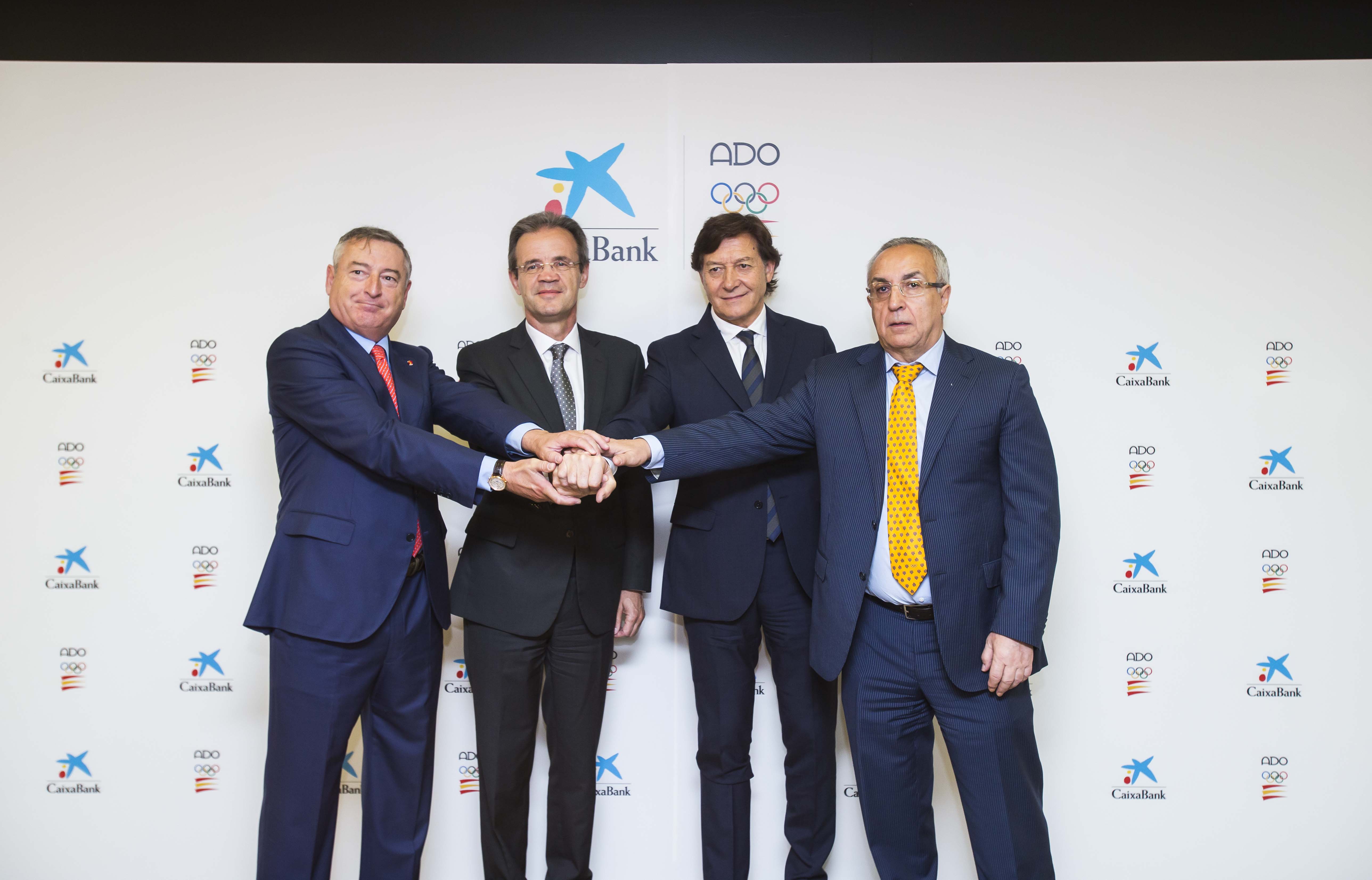 De izquierda a derecha, José Antonio Sánchez, presidente de RTVE; Jordi Gual, presidente de CaixaBank; José Ramón Lete, presidente del CSD y Alejandro Blanco, presidente del COE.