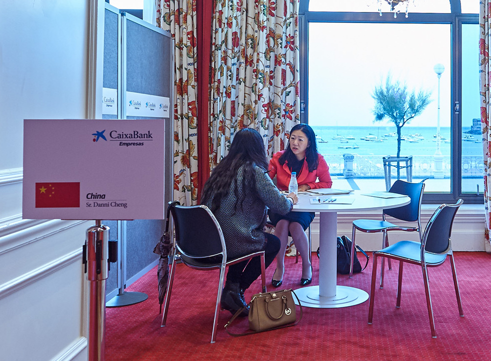 Diez años abriendo puertas al exterior