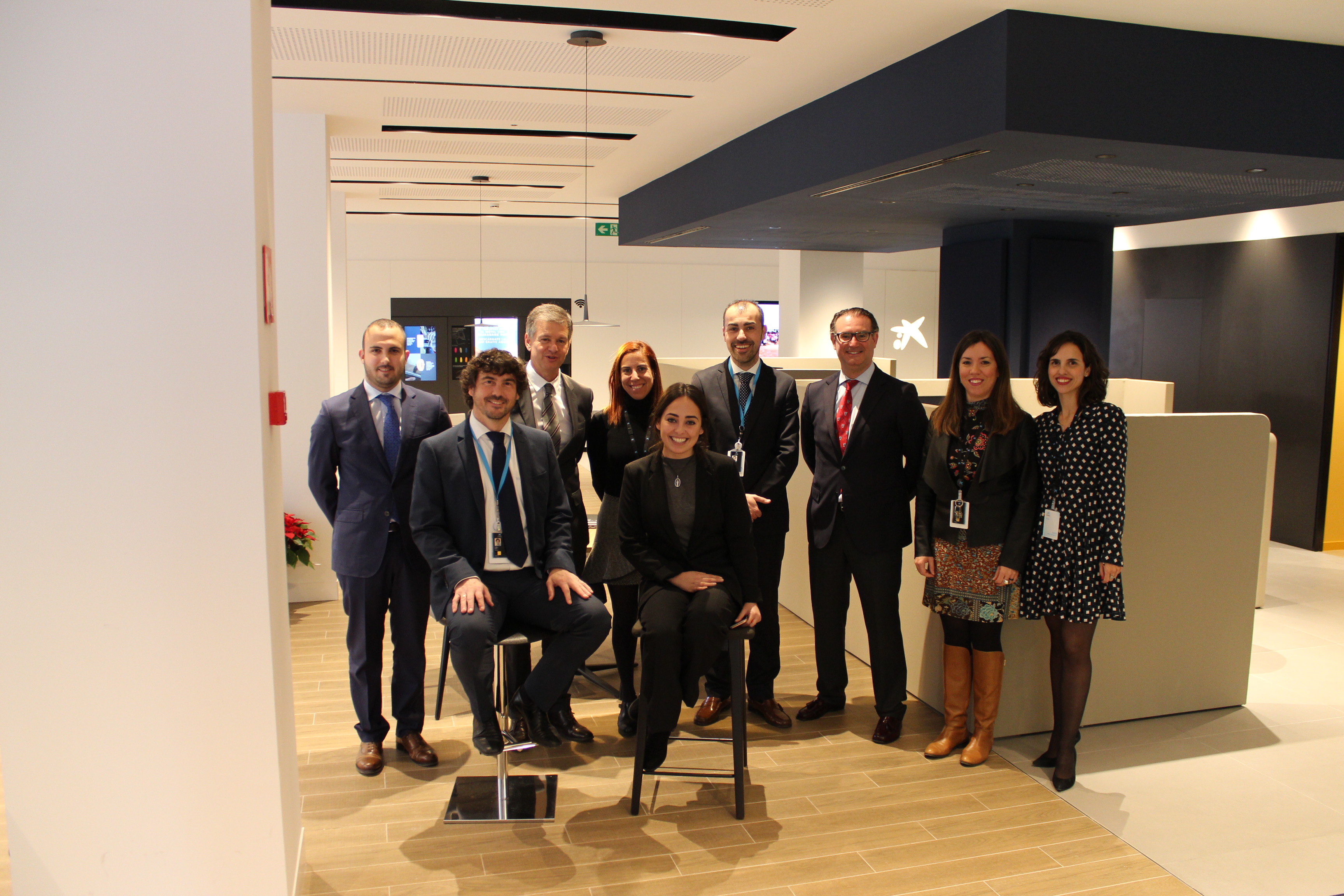 CaixaBank inaugura la ‘Store’ Gandia en un evento abierto a los clientes de la localidad