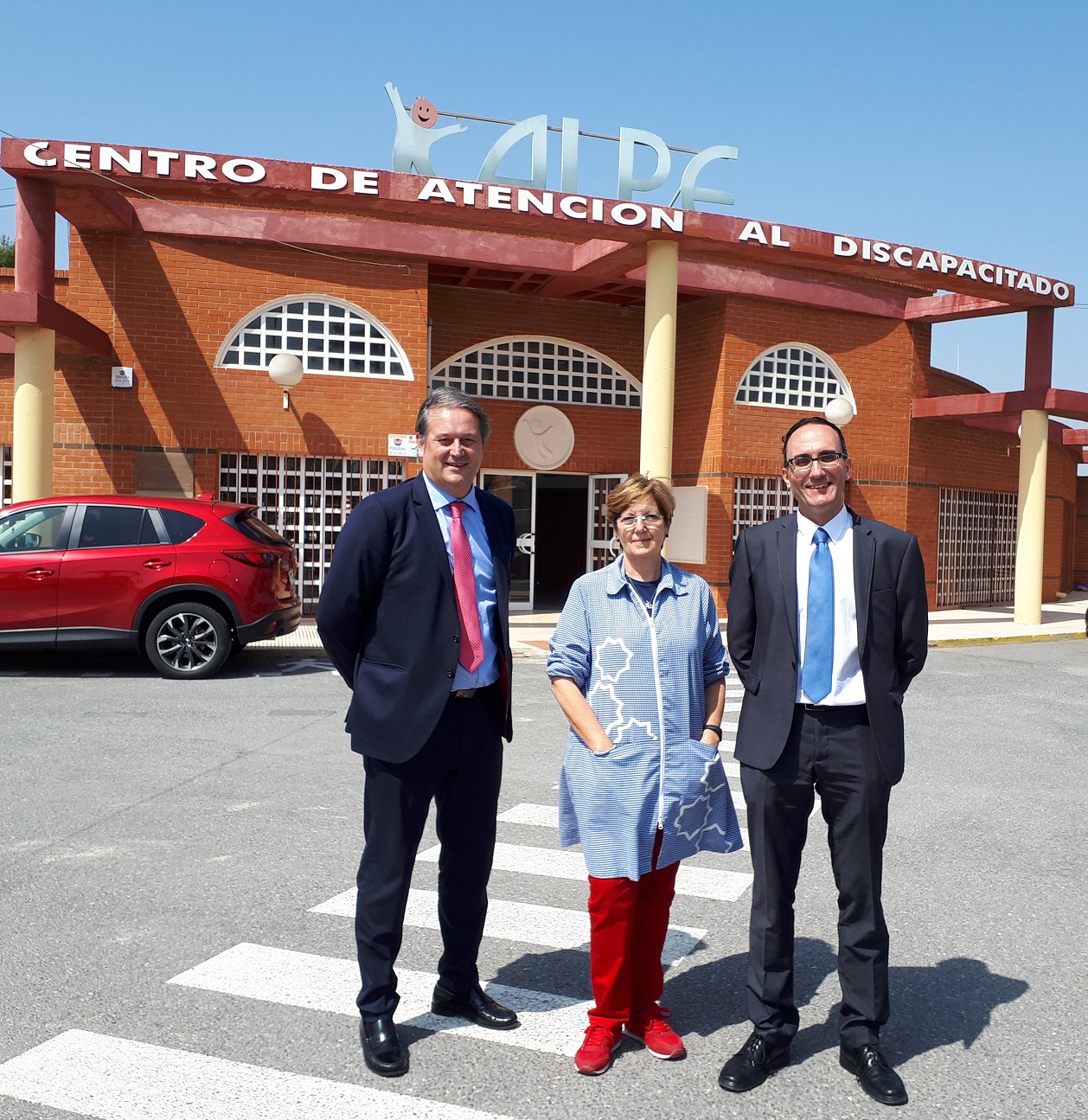 Representantes de CaixaBank y de Alpe Torrevieja.