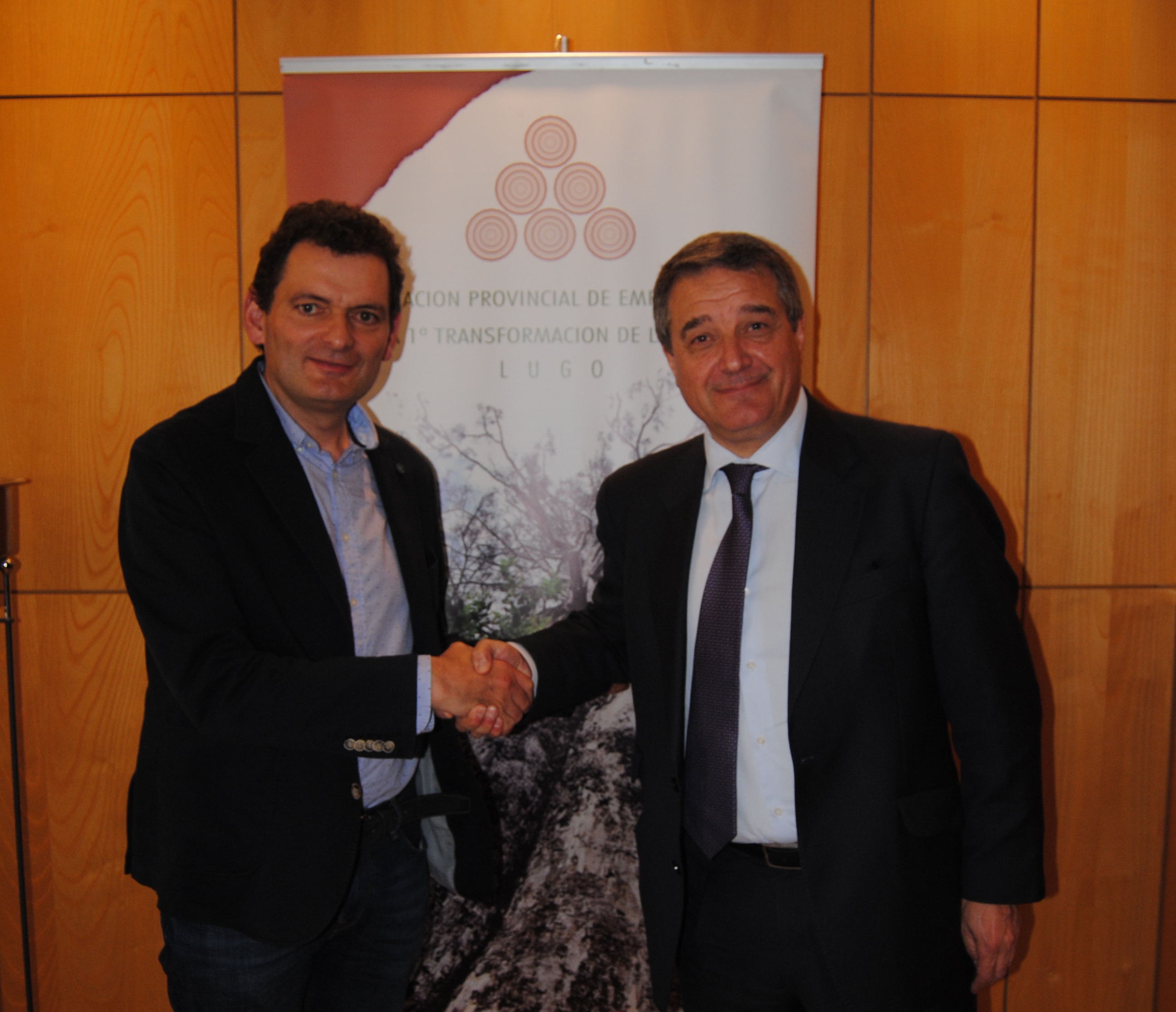 CaixaBank y Lugo Madera firman un acuerdo de colaboración.
