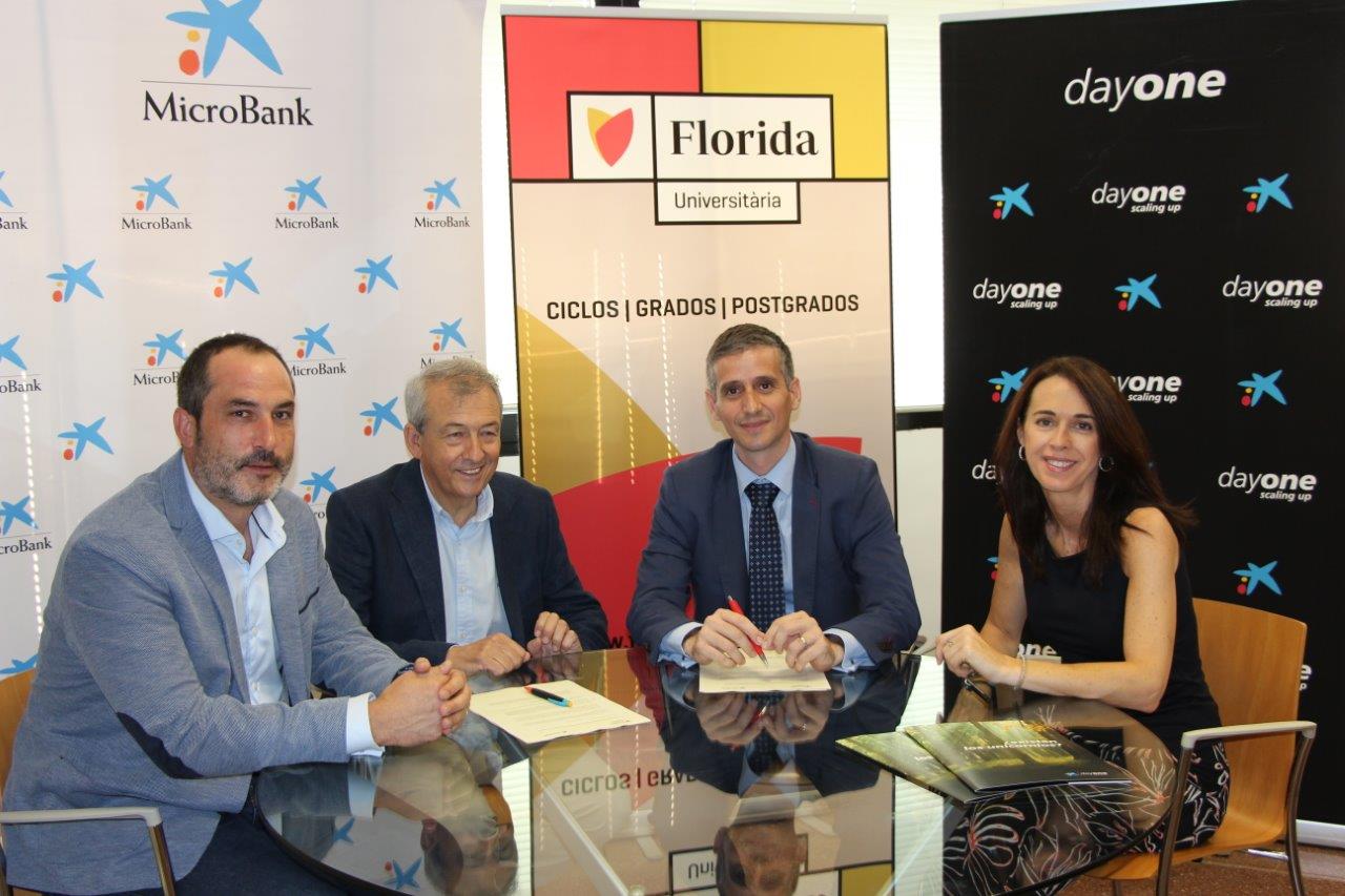 De izquierda a derecha; Enrique J. García Peña, Director Innovación y Escuela de Negocio Florida Universitaria Business School, Enric Gil, Presidente de la Florida, Juan Miguel de Mercado Fraguas, Director del Centro de Empresas Day One de CaixaBank en la Comunidad Valenciana y Eva Taboada Jimenez, Directora Área de Negocio de CaixaBank de Catarroja-Torrent. 