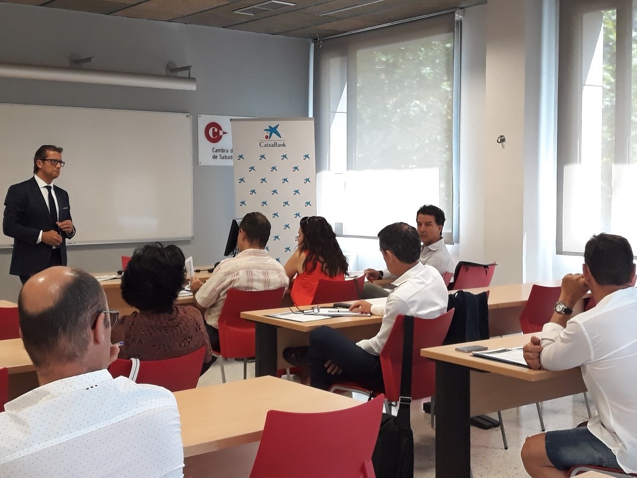 APCE y CaixaBank han analizado la situación del sector inmobiliario en la comarca del Vallès Occidental