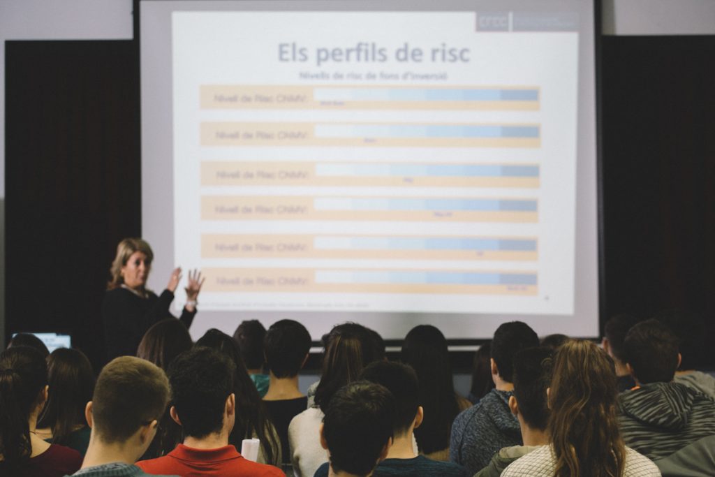 Jornada de “Finanzas para Jóvenes” de CaxaiBank en Aragón.