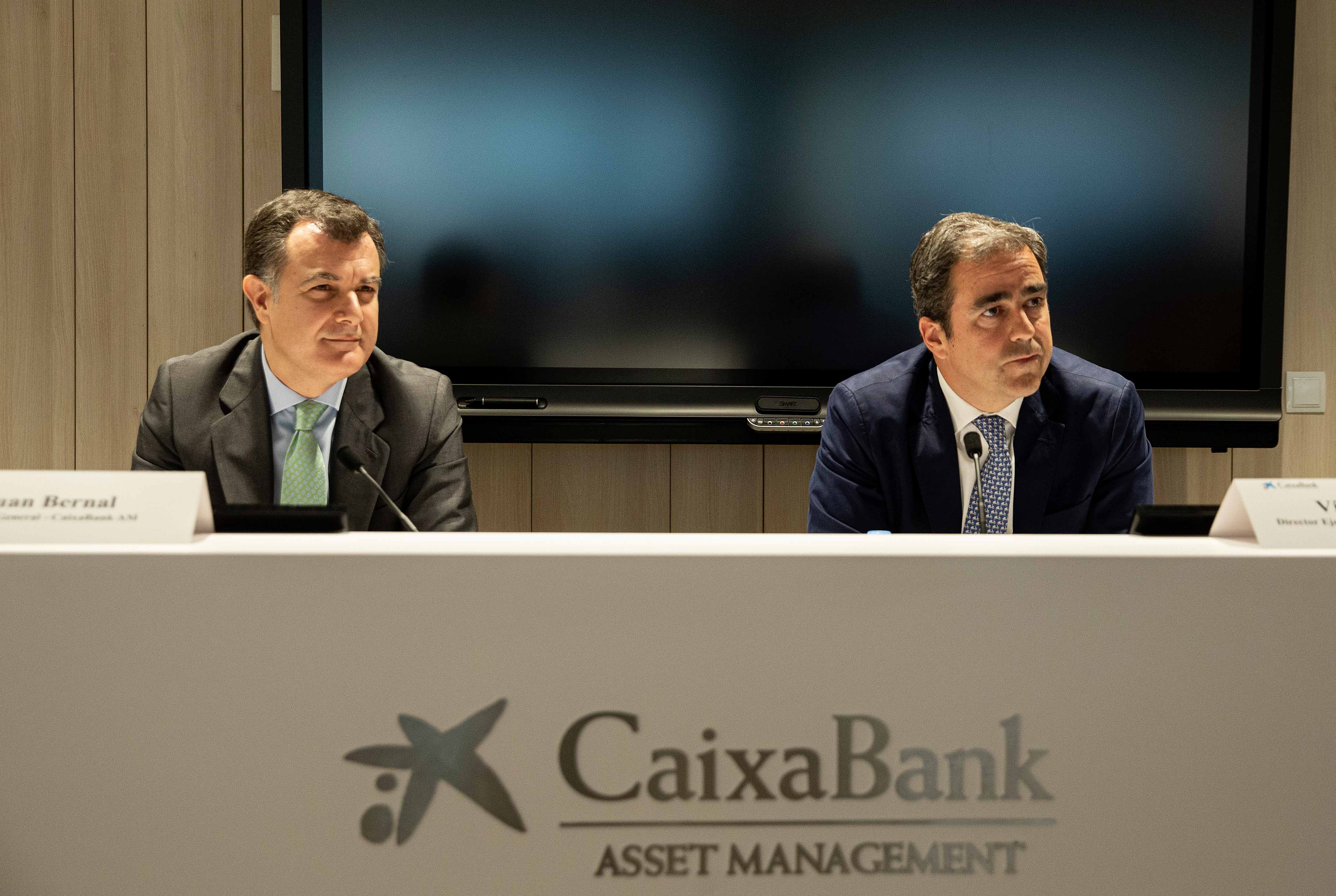 Juan Bernal, director general de CaixaBank AM y Víctor Allende, director ejecutivo de Banca Privada y Banca Premier de CaixaBank