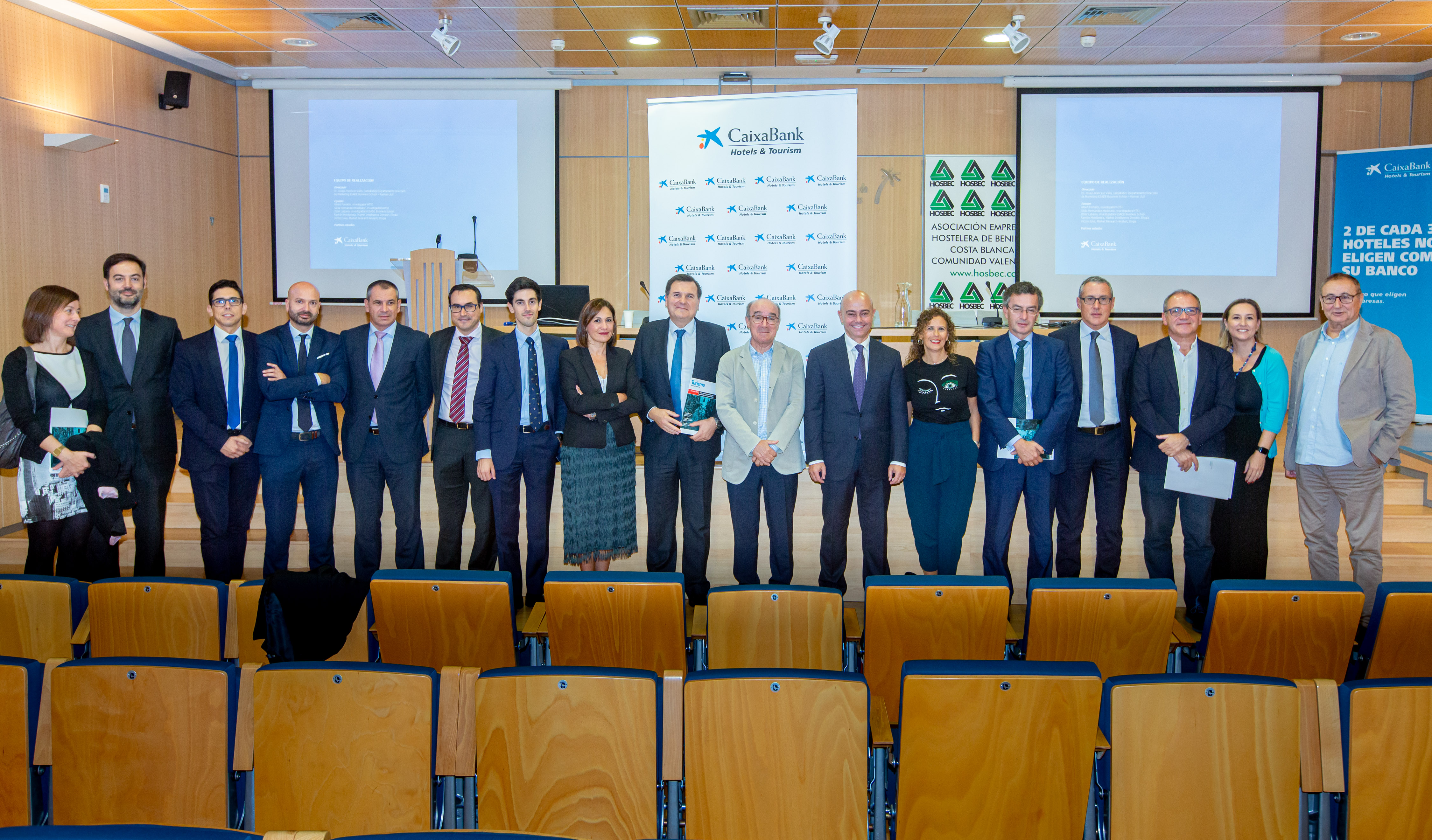 Acto “Retos del empresariado turístico de la Comunitat Valenciana” en Benidorm.