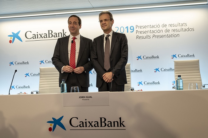 Gonzalo Gortázar, consejero delegado de CaixaBank, y Jordi Gual, presidente de CaixaBank