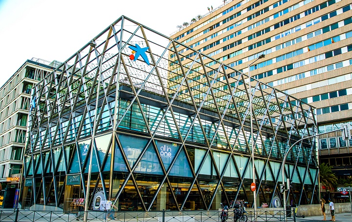 ‘all in one’ Madrid está situado en el edificio Axis de la plaza de Colón.