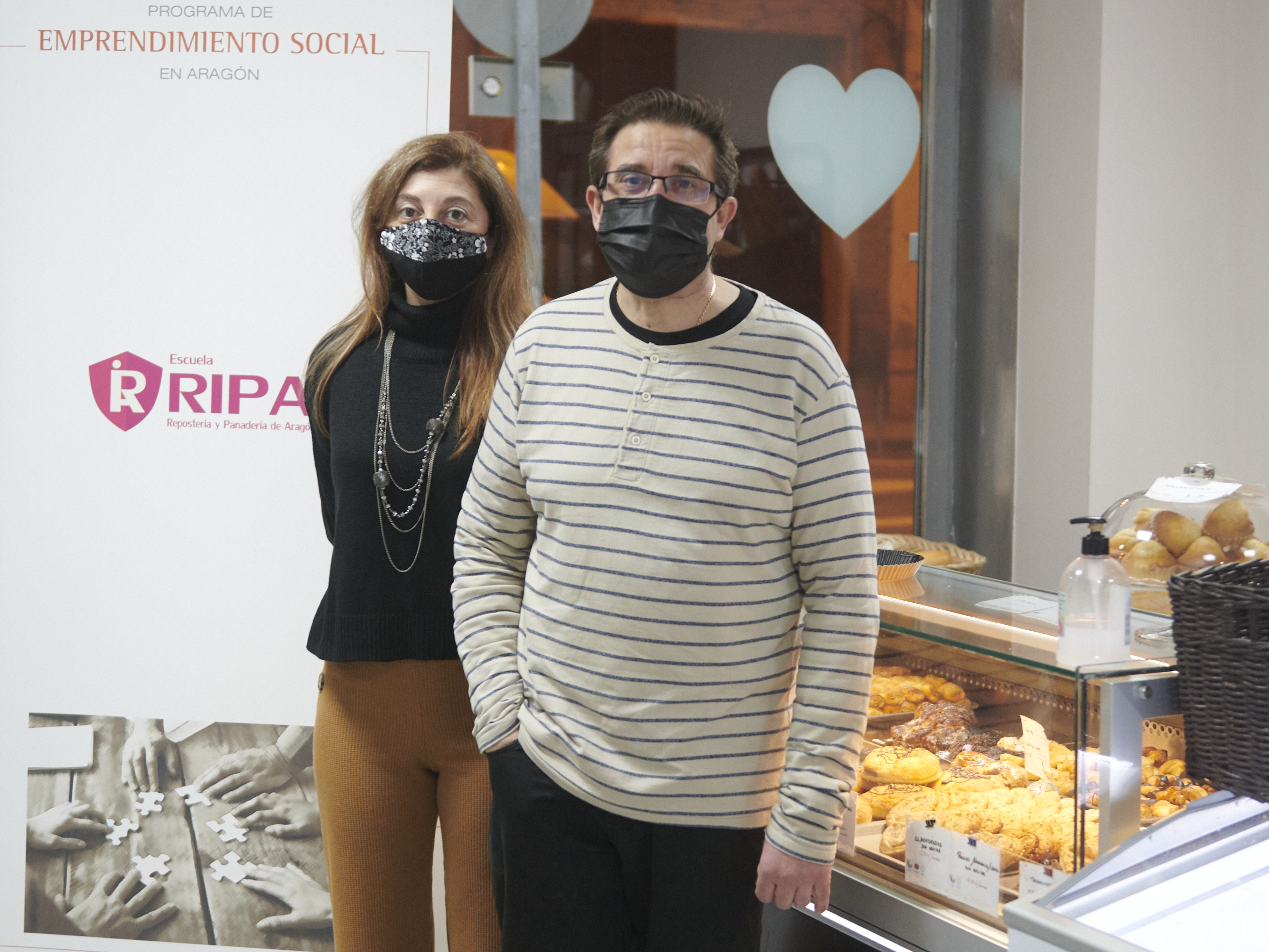Los fundadores de la panadería inclusiva RIPA: Silvia Cavero y Vicente López. 