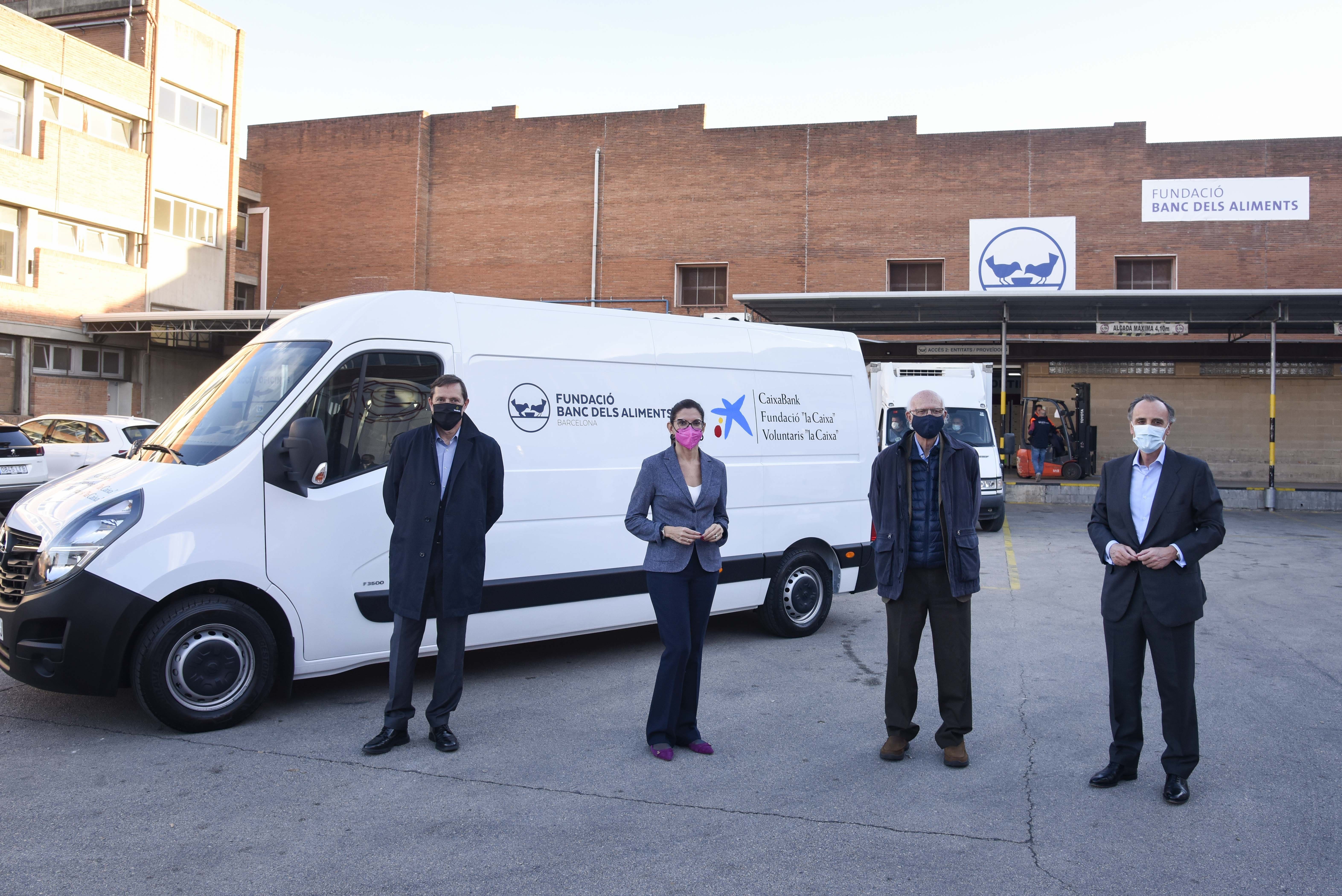 Acord a través d’Acció Social amb Fundació i el Banc d’Aliments per a la cessió d’un vehicle en el marc d’un altre projecte solidari denominat ‘Fórmula Solidària’