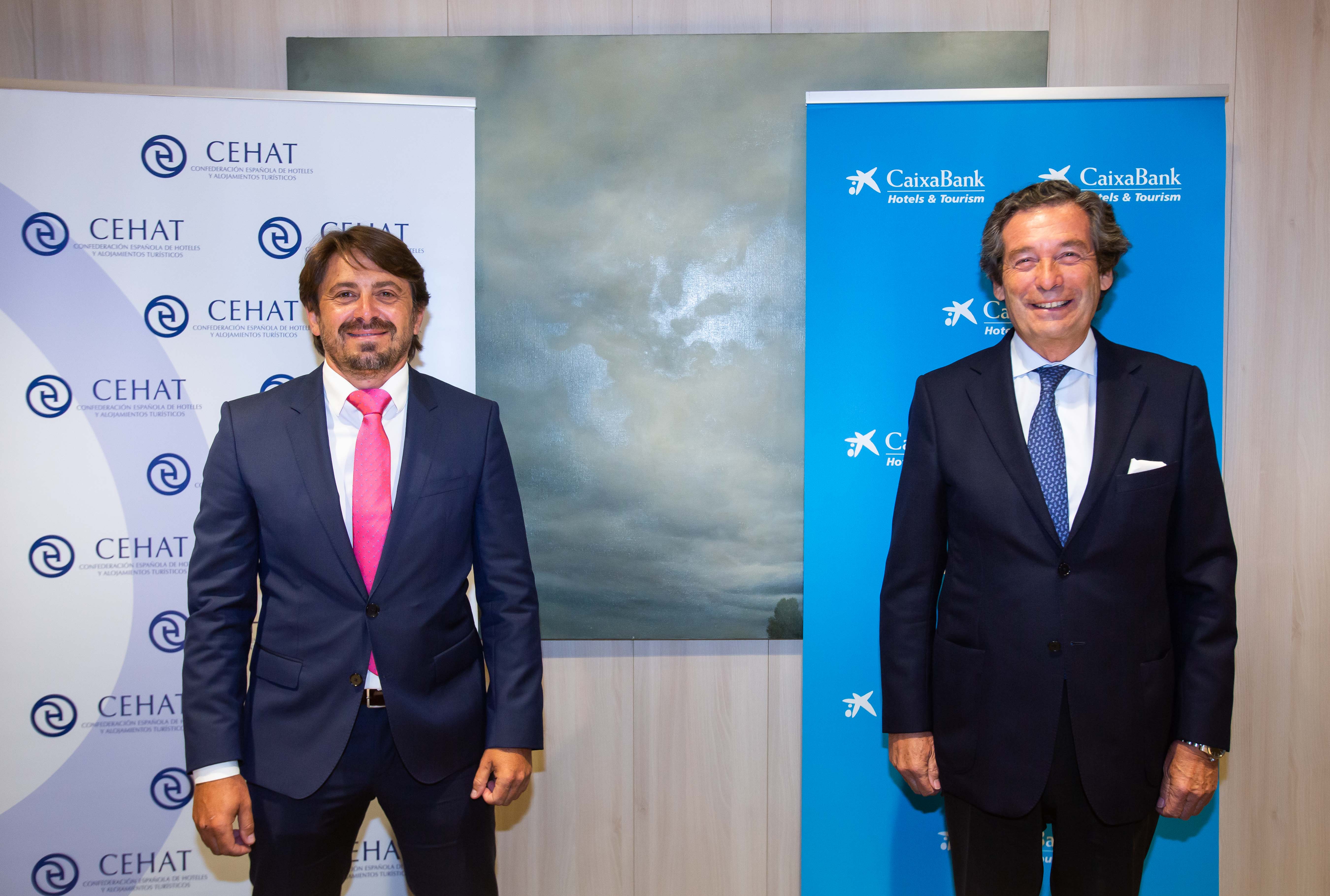 Jorge Marichal, president de CEHAT, i Luis Cabanas, director de Banca d´Empreses de CaixaBank