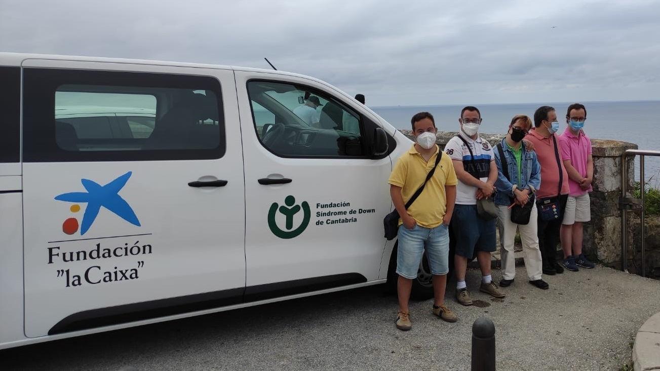 El vehículo solidario que ofrece oportunidades a personas vulnerables