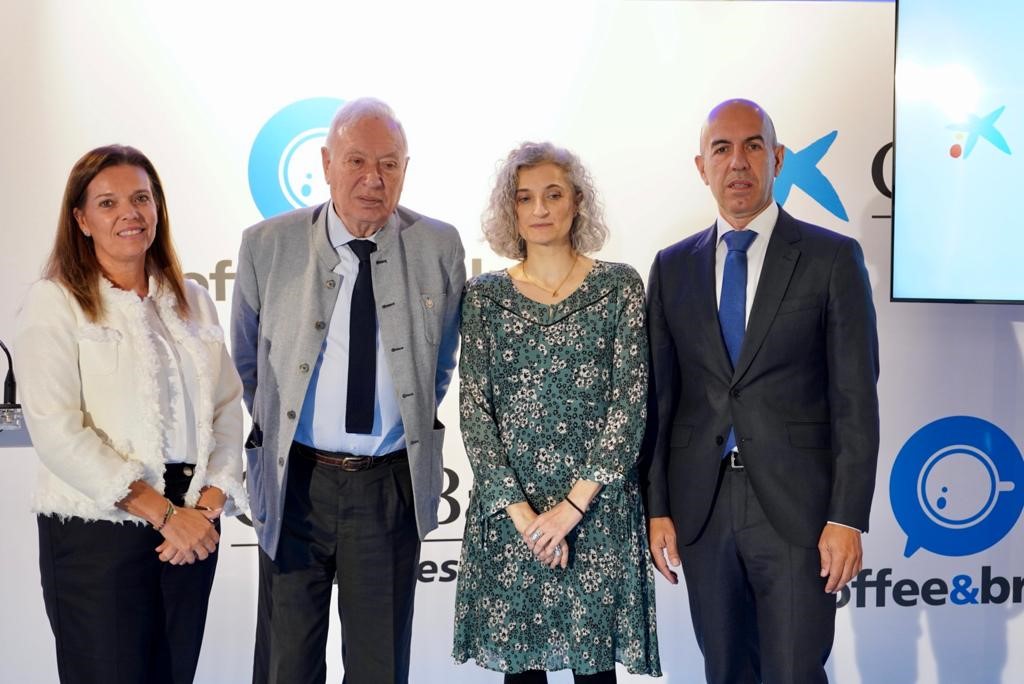 Ana Díez Fontana, J.M. García-Margallo, Rita Sánchez y José Portela