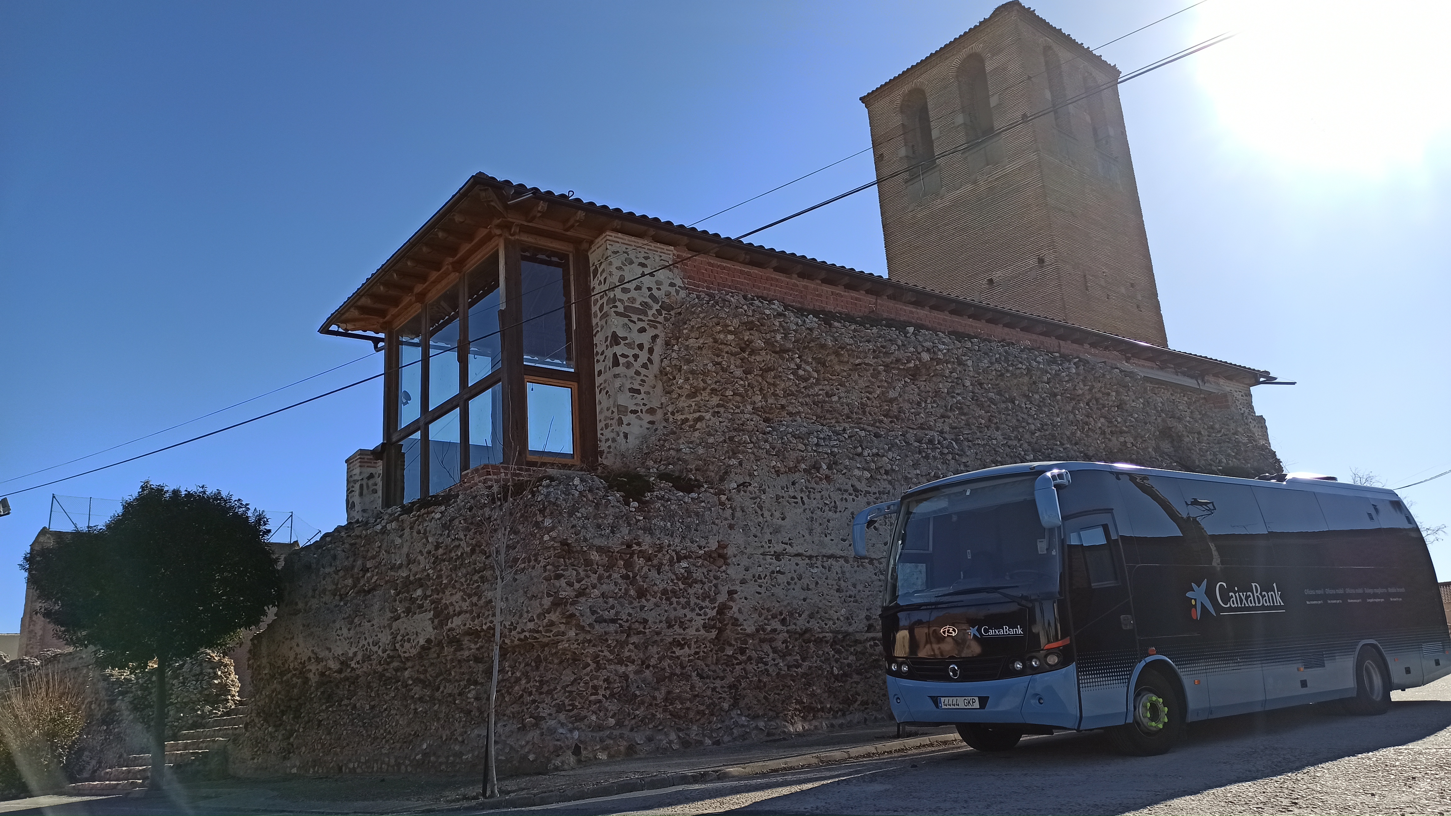 Oficina mòbil de CaixaBank en la localitat de Narros del Castell (Àvila).