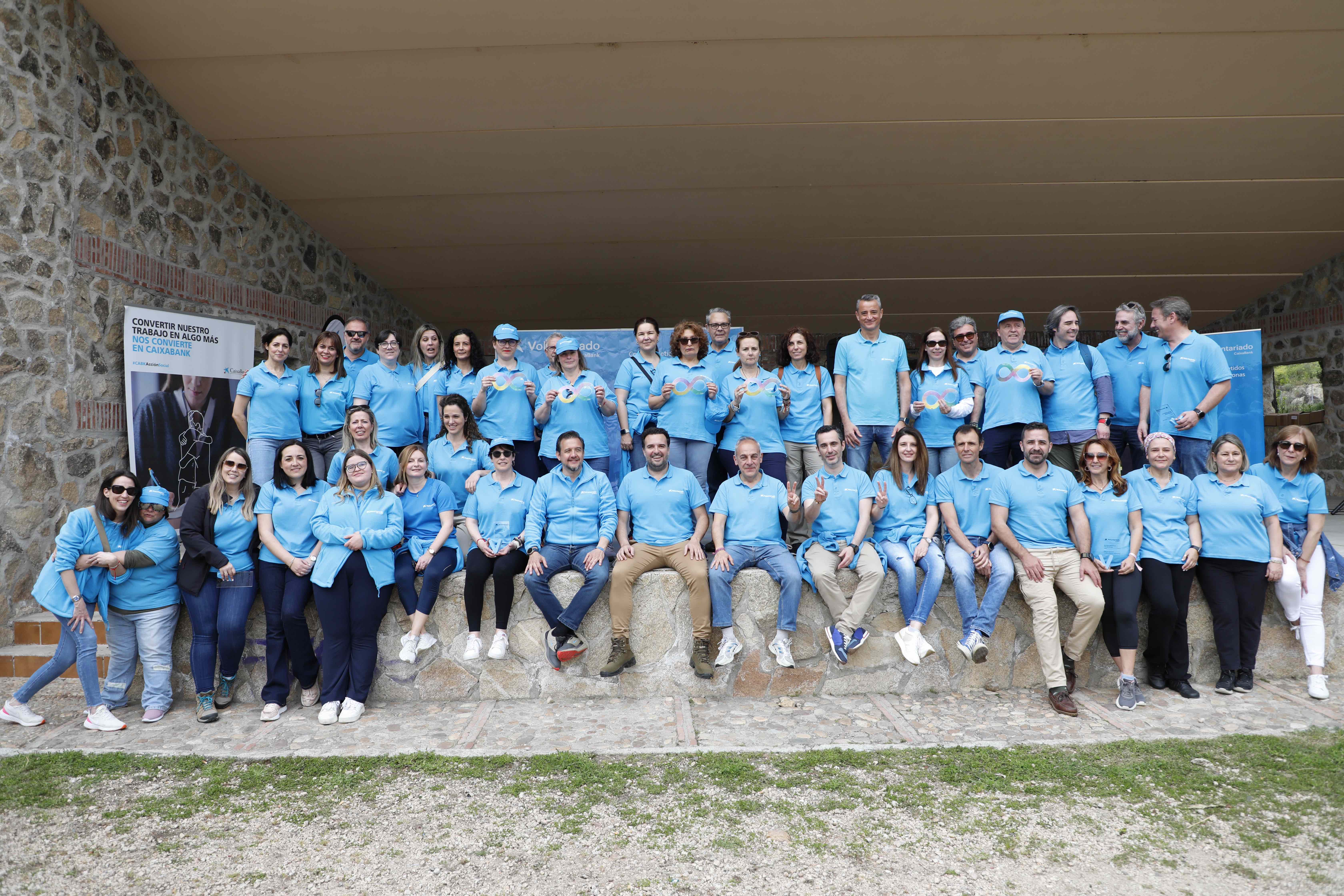 Voluntariado CaixaBank en la Vía Verde de la Jara