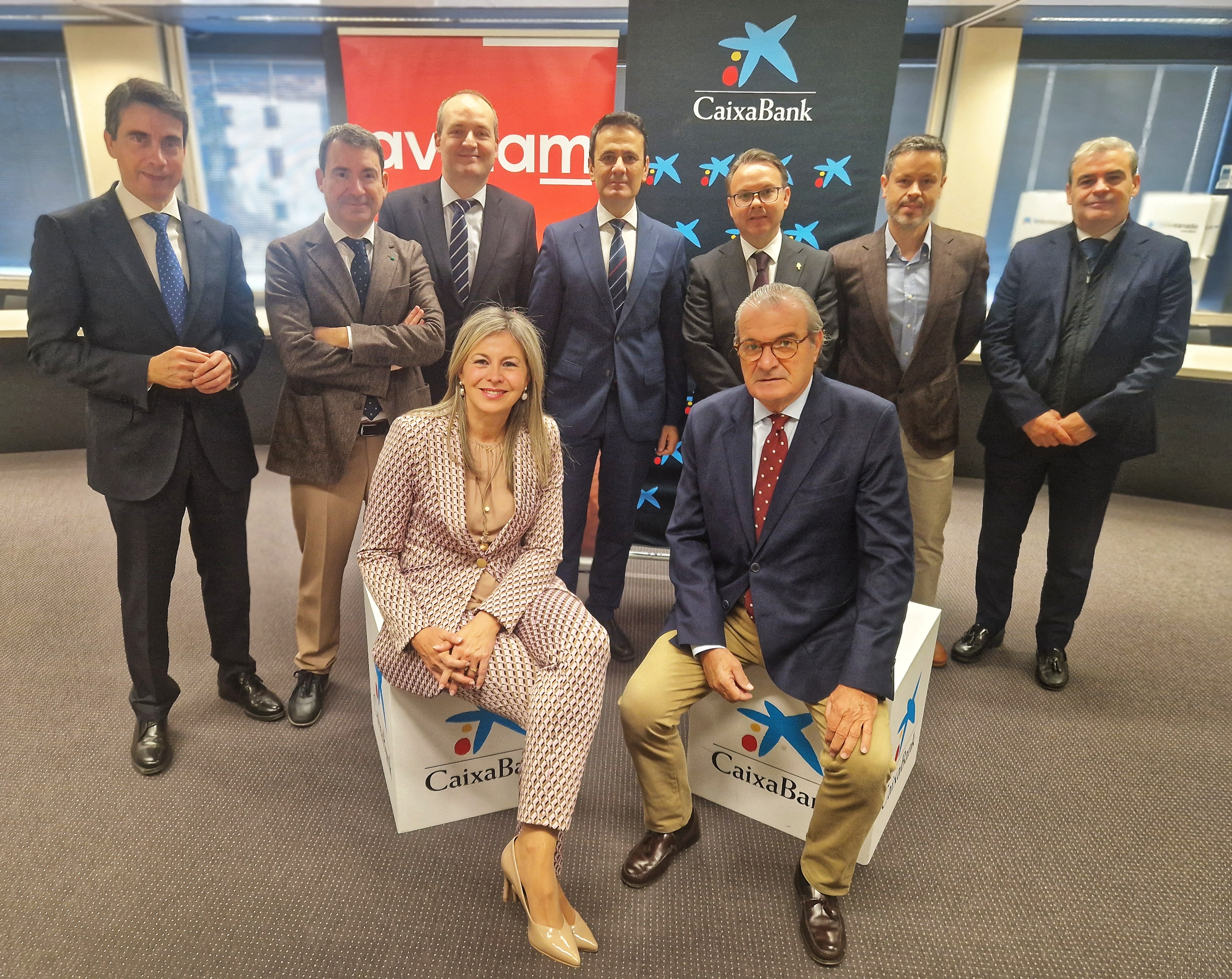 Convenio CaixaBank y Aválam