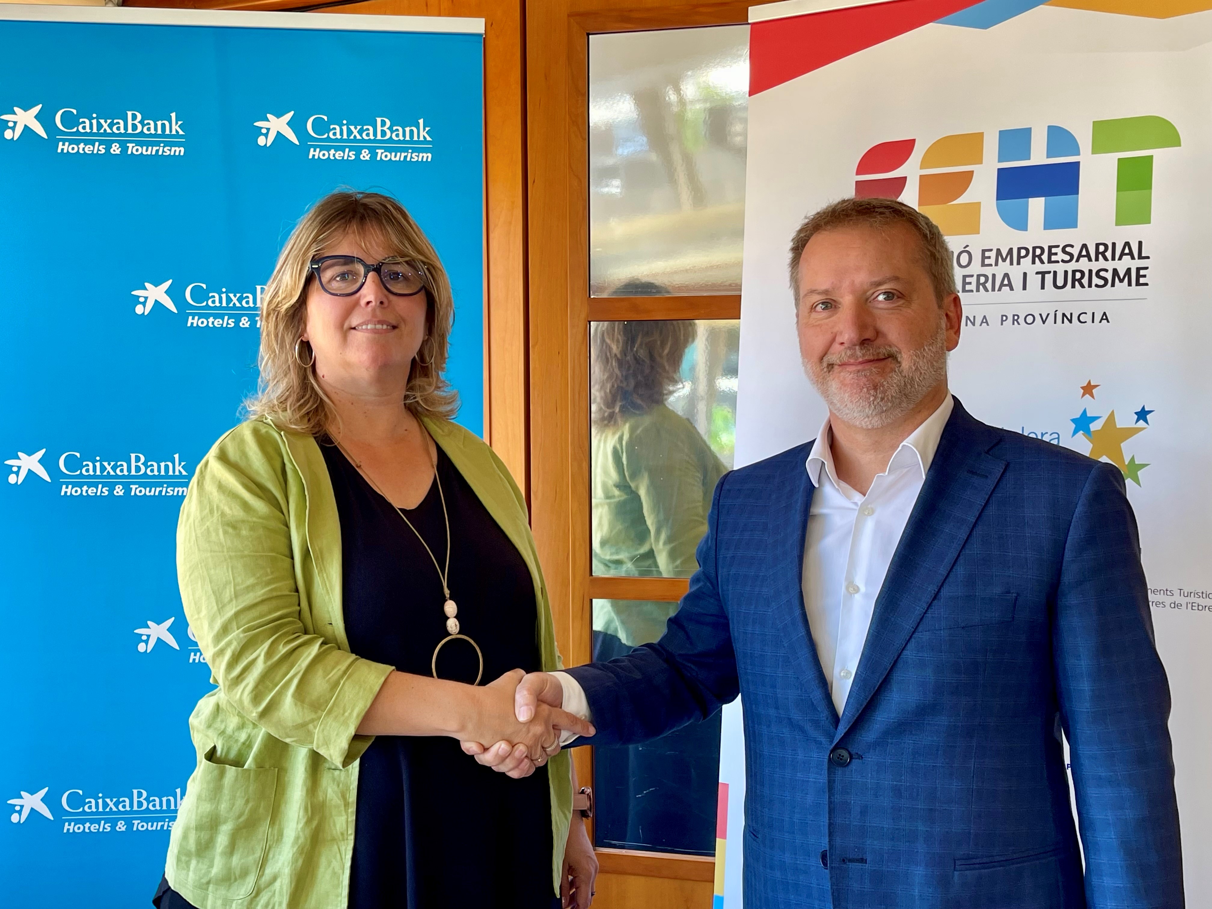 Acuerdo CaixaBank y Federación Empresarial de Hostelería y Turismo de Tarragona