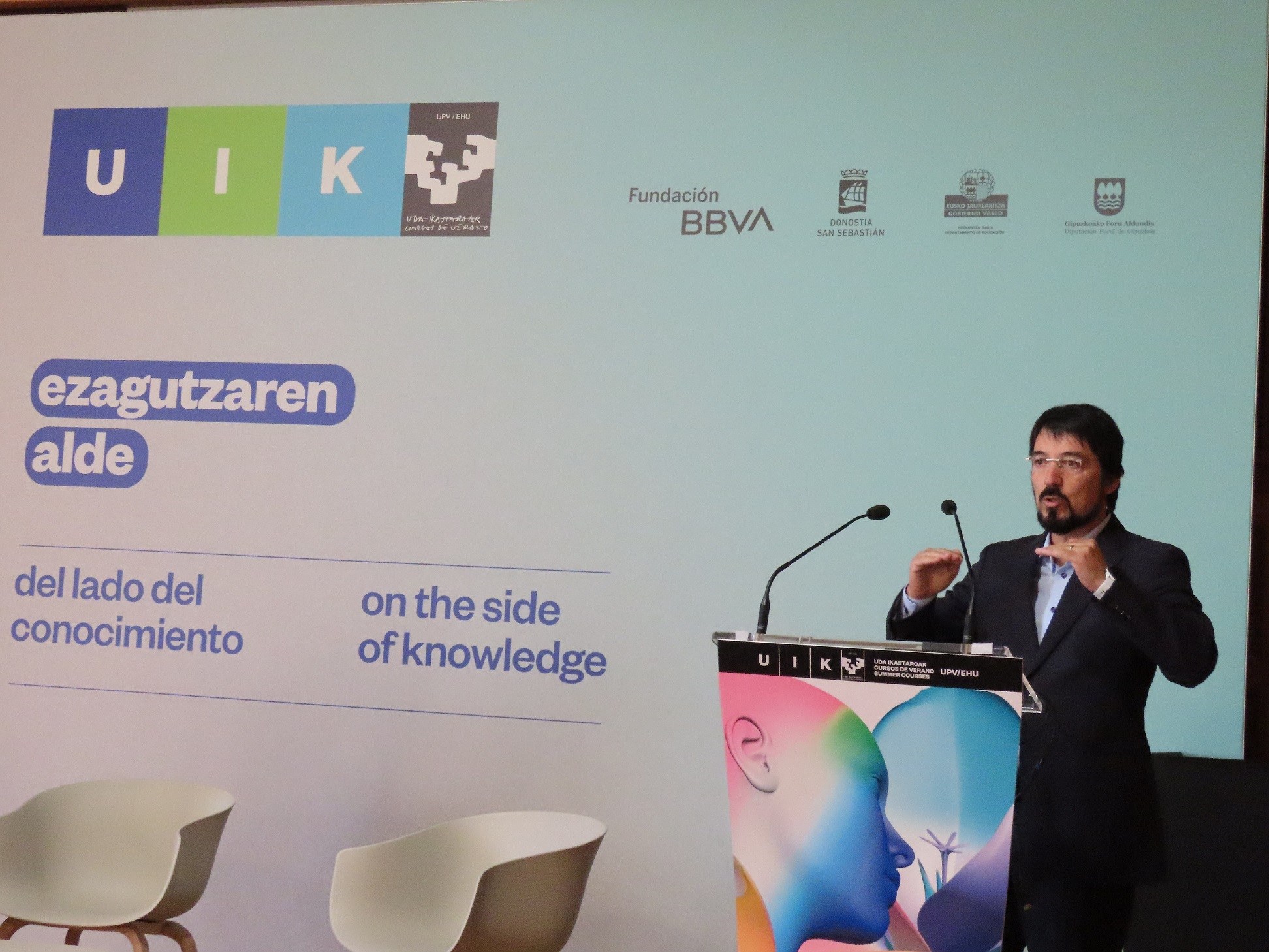 Ramón Faura durante su intervención en el curso de verano.