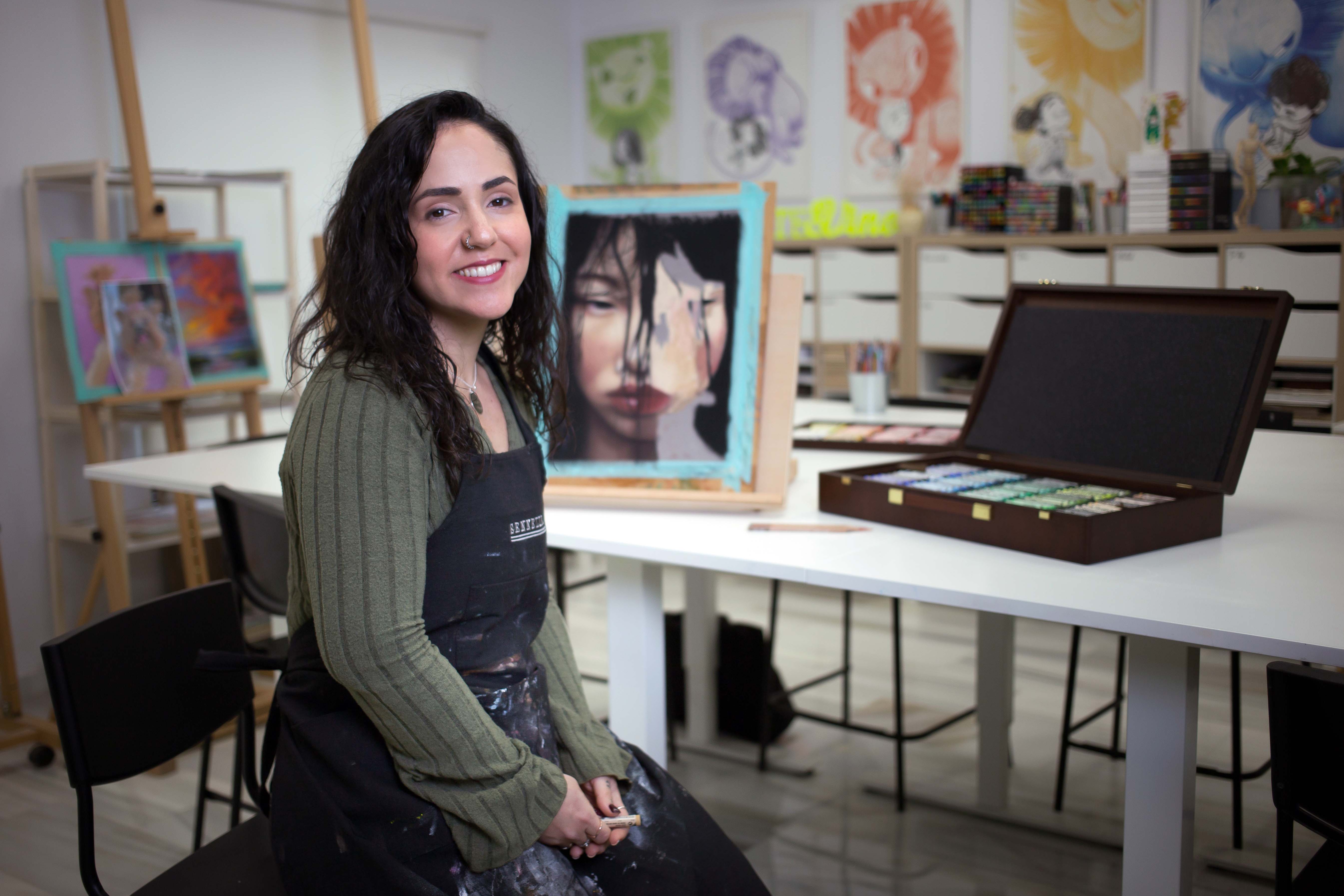 Nuria Spinola ha impulsat una acadèmia d’art a Sevilla amb el suport de MicroBank
