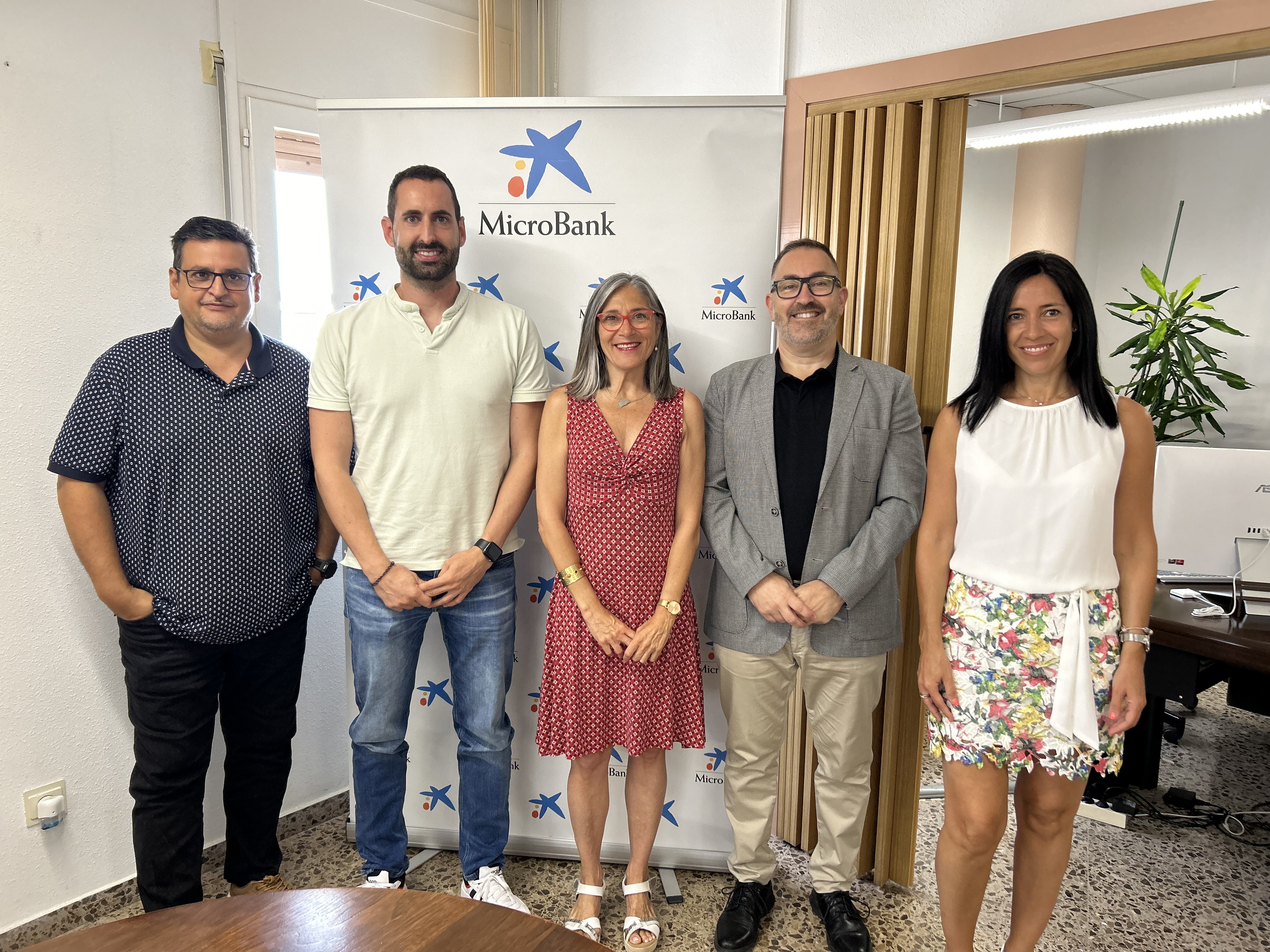 Acuerdo MicroBank y Idetsa