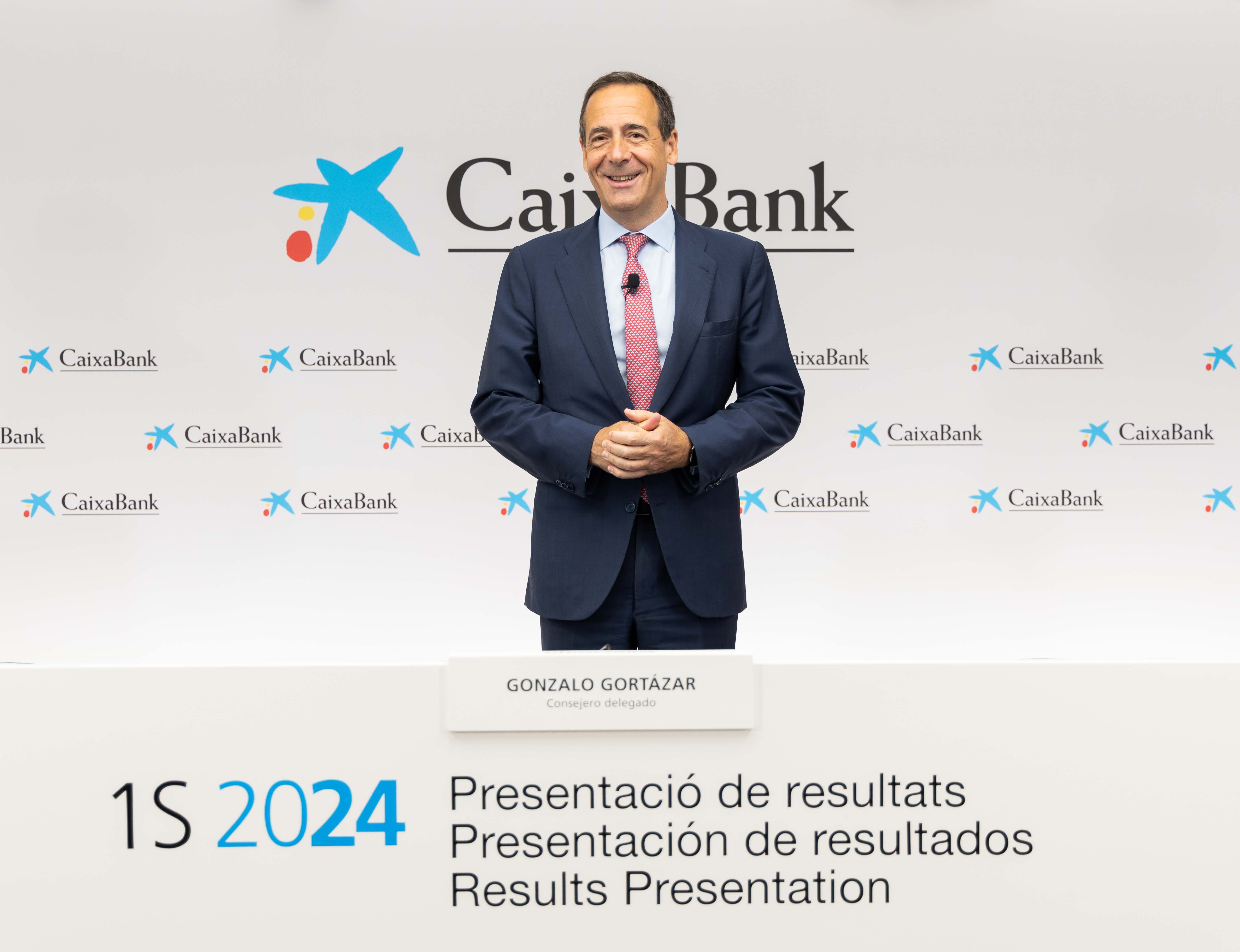 Gonzalo Gortázar, consejero delegado de CaixaBank, durante la presentación de resultados del primer semestre de 2024.
