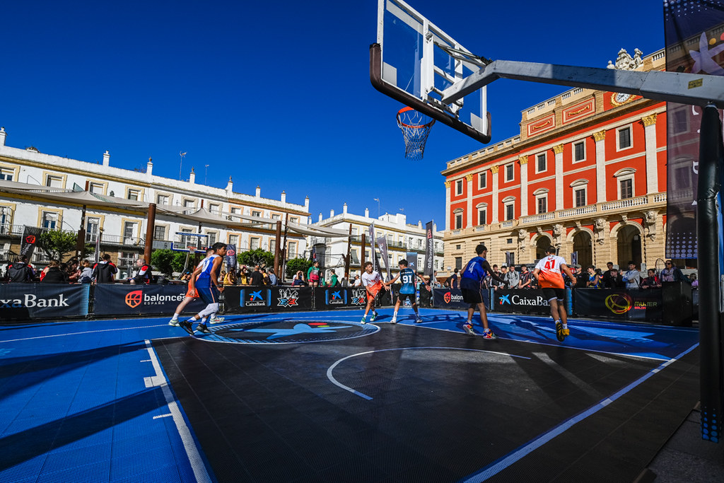 5.700 participantes cierran la edición más solidaria del circuito Plaza 3x3 CaixaBank.