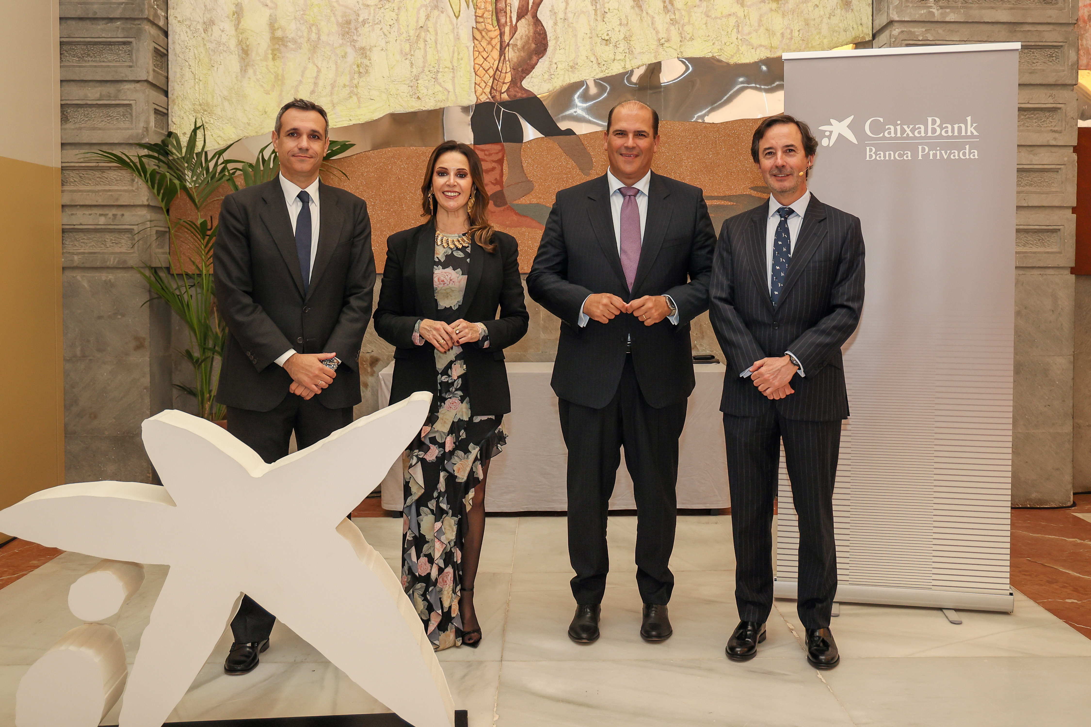 Encuentro organizado por CaixaBank en Las Palmas de Gran Canaria para analizar las perspectivas económicas de cara a 2025.