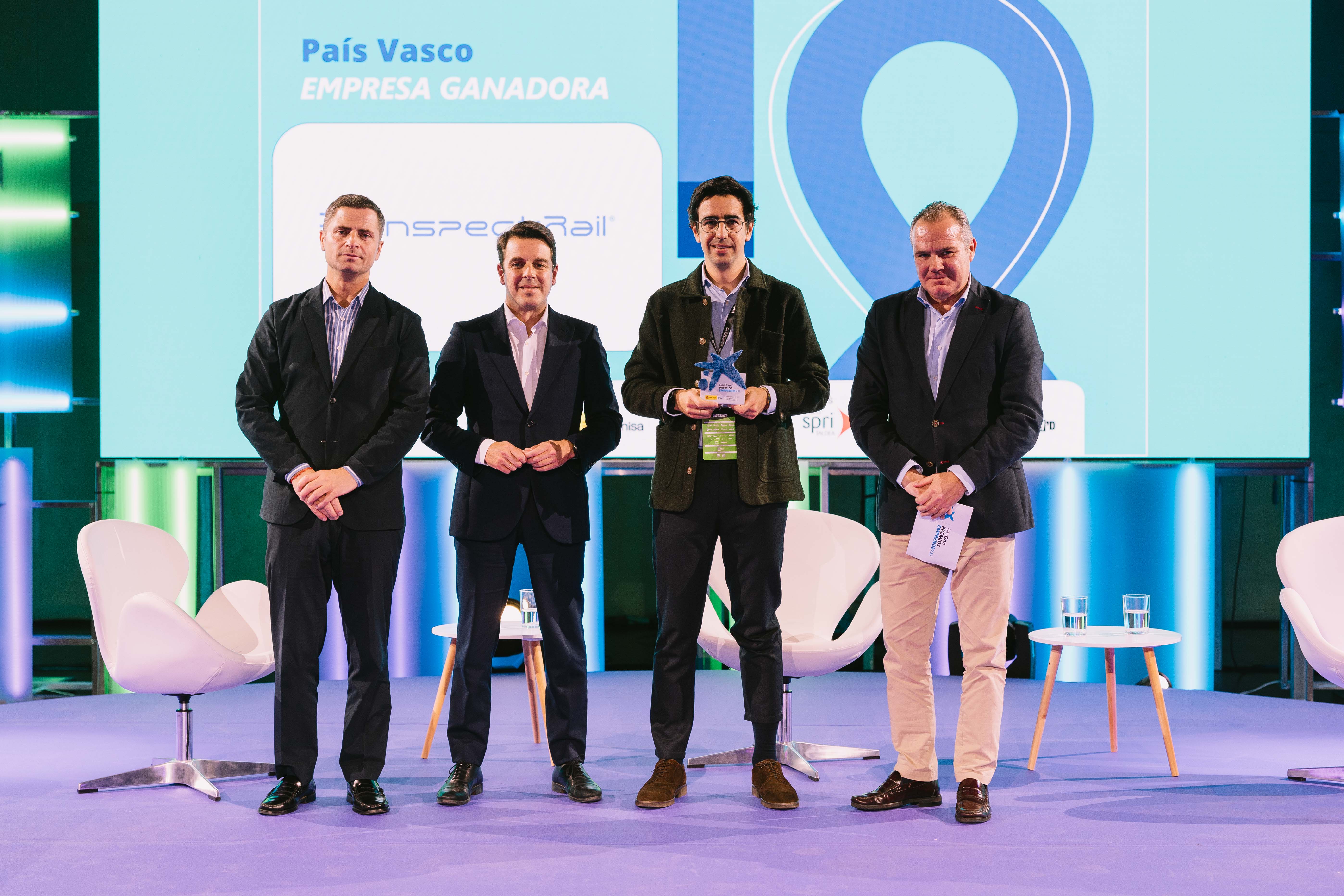 Borja Cabezon (Enisa), Ruben Riaño (CaixaBank) y Pablo Burgos (Inspectrail)