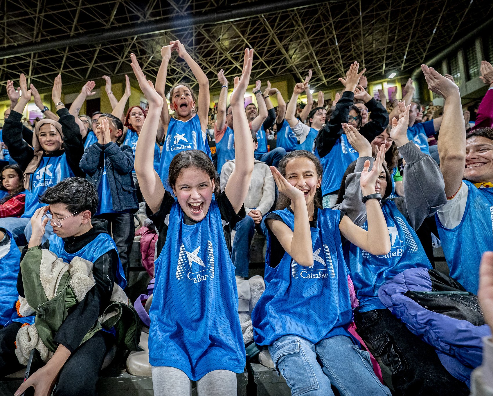 In 2025, CaixaBank has reactivated its “Solidarity Stadium Stands” Project to bring basketball closer to society.