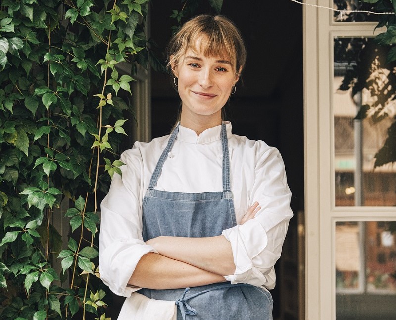 CaixaBank launches two awards to recognize self-employed women and businesswomen