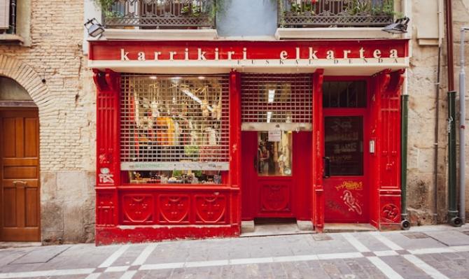 Nova funcionalitat de CaixaBank Research sobre el consum presencial en els comerços