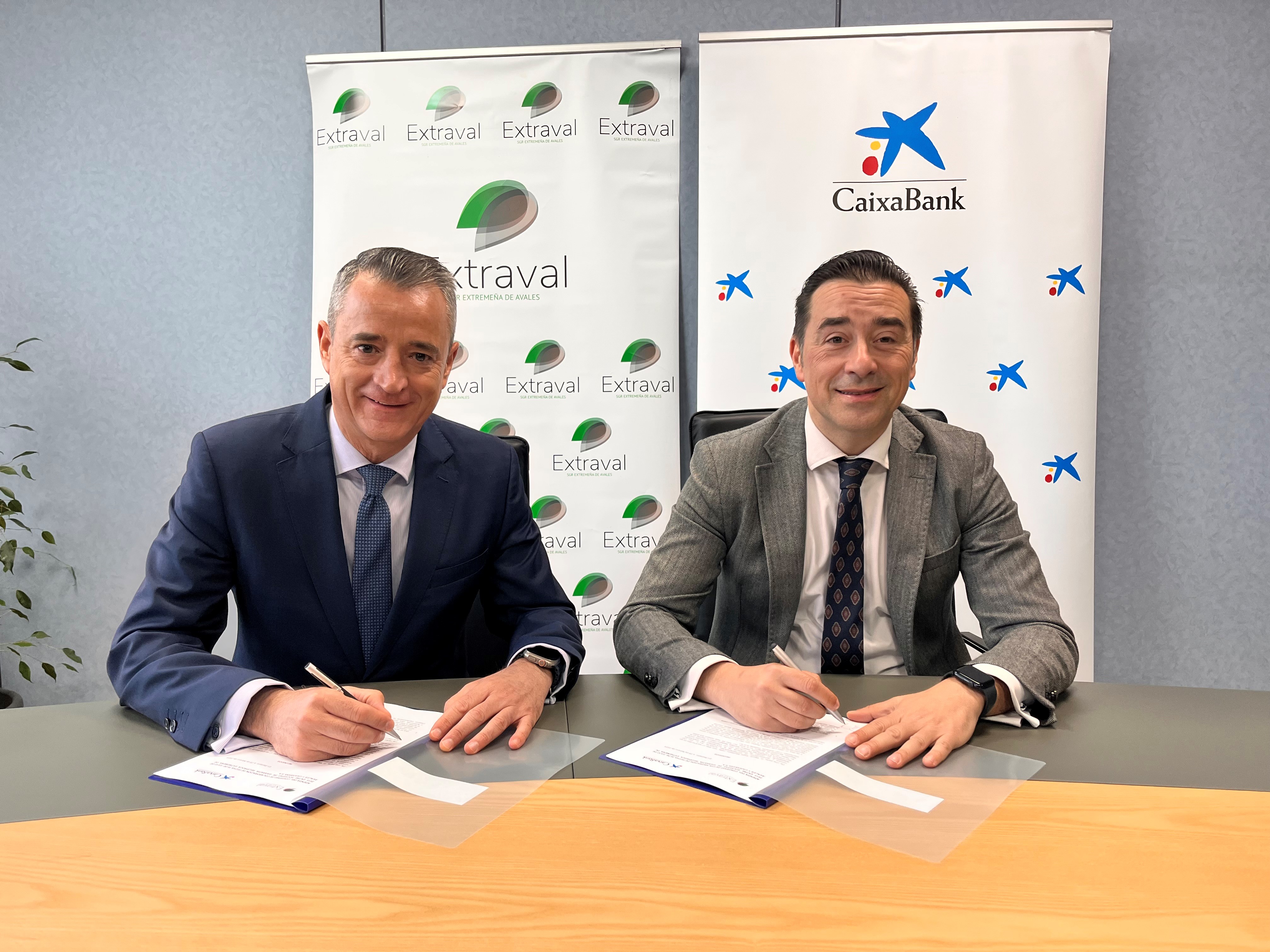 Juan Luis Vidal y Miguel Ángel Mendiano rubricaron el acuerdo