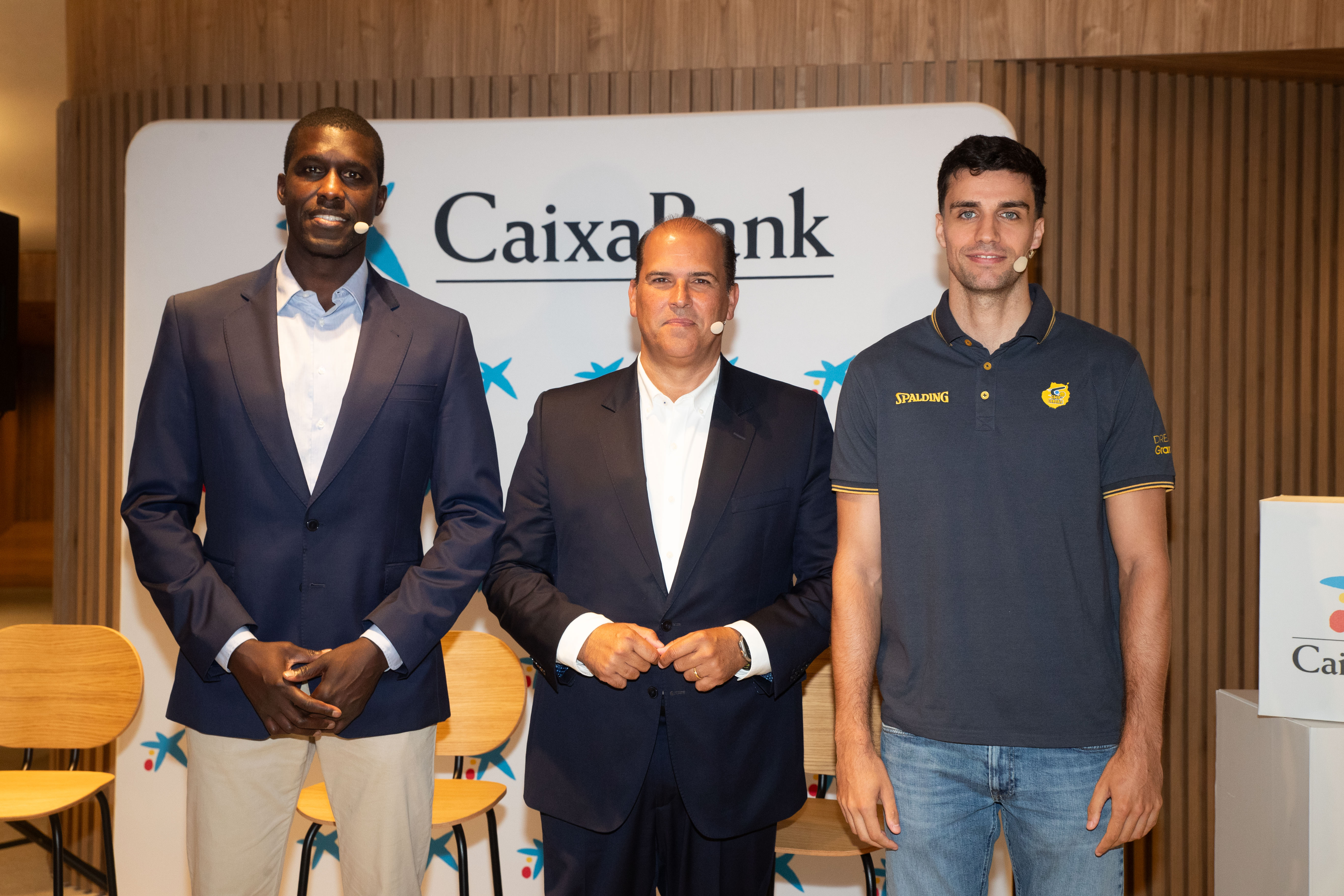Taph Savané, Manuel Afonso y Carlos Alocén durante el encuentro celebrado en 'all in one' Gran Canaria.